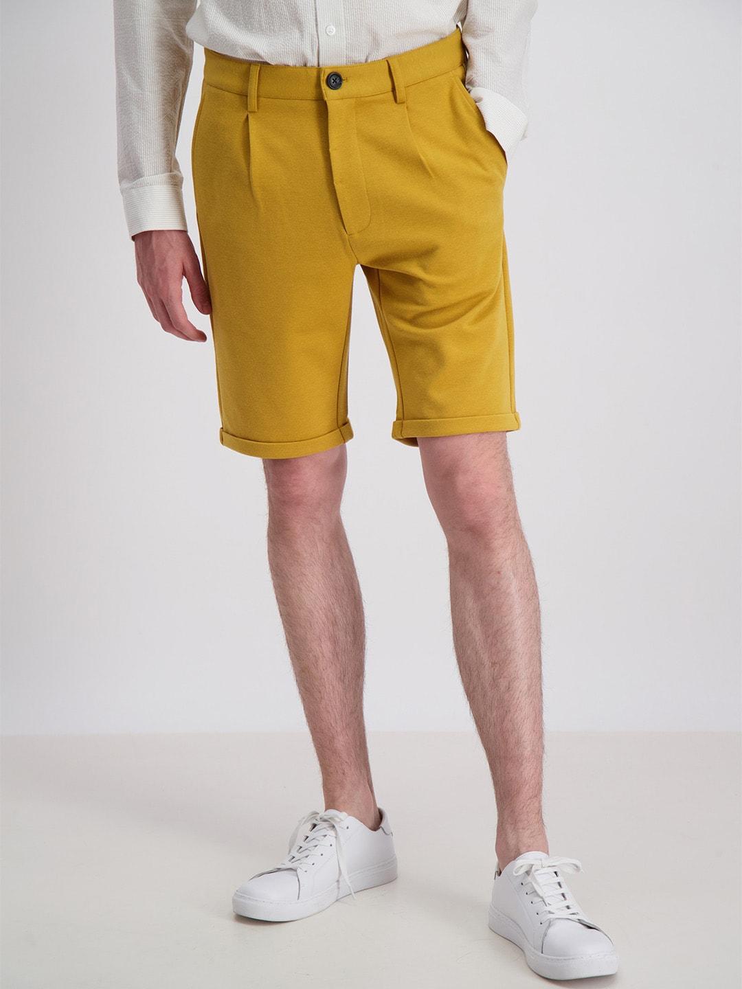 LINDBERGH Men Yellow Solid Slim Fit Shorts