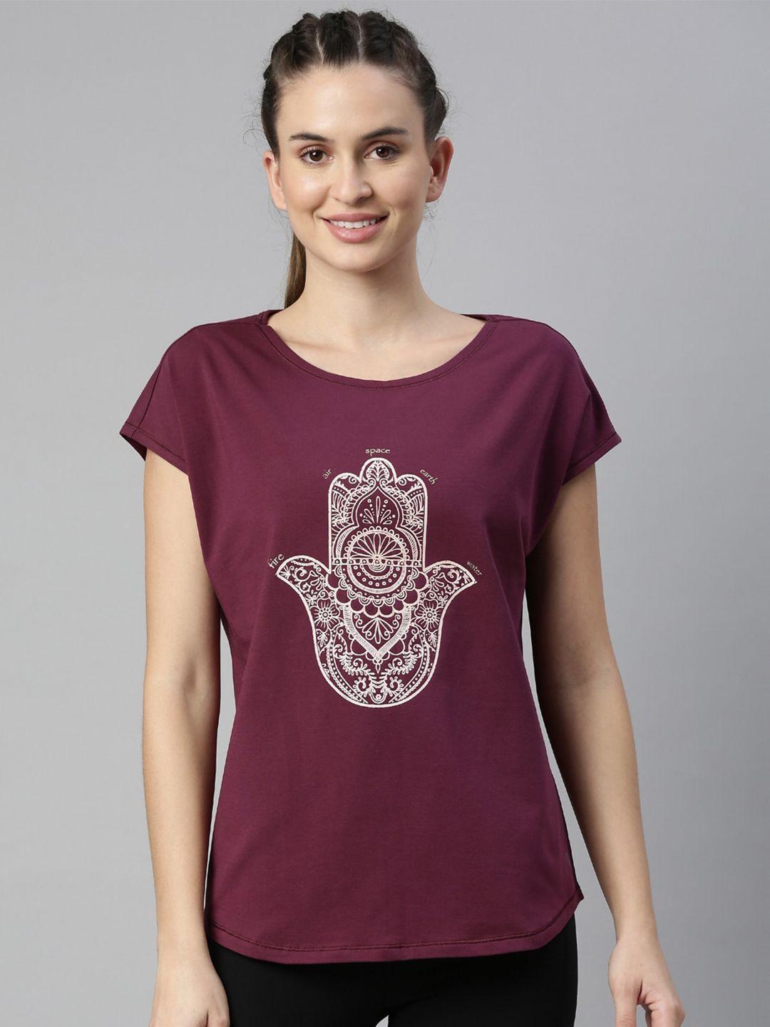 enamor-women-maroon-printed-antimicrobial-outdoor-t-shirt