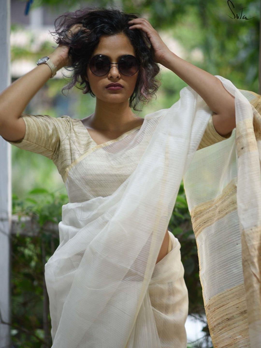 suta-women-off-white-&-brown-woven-design-cotton-saree-blouse