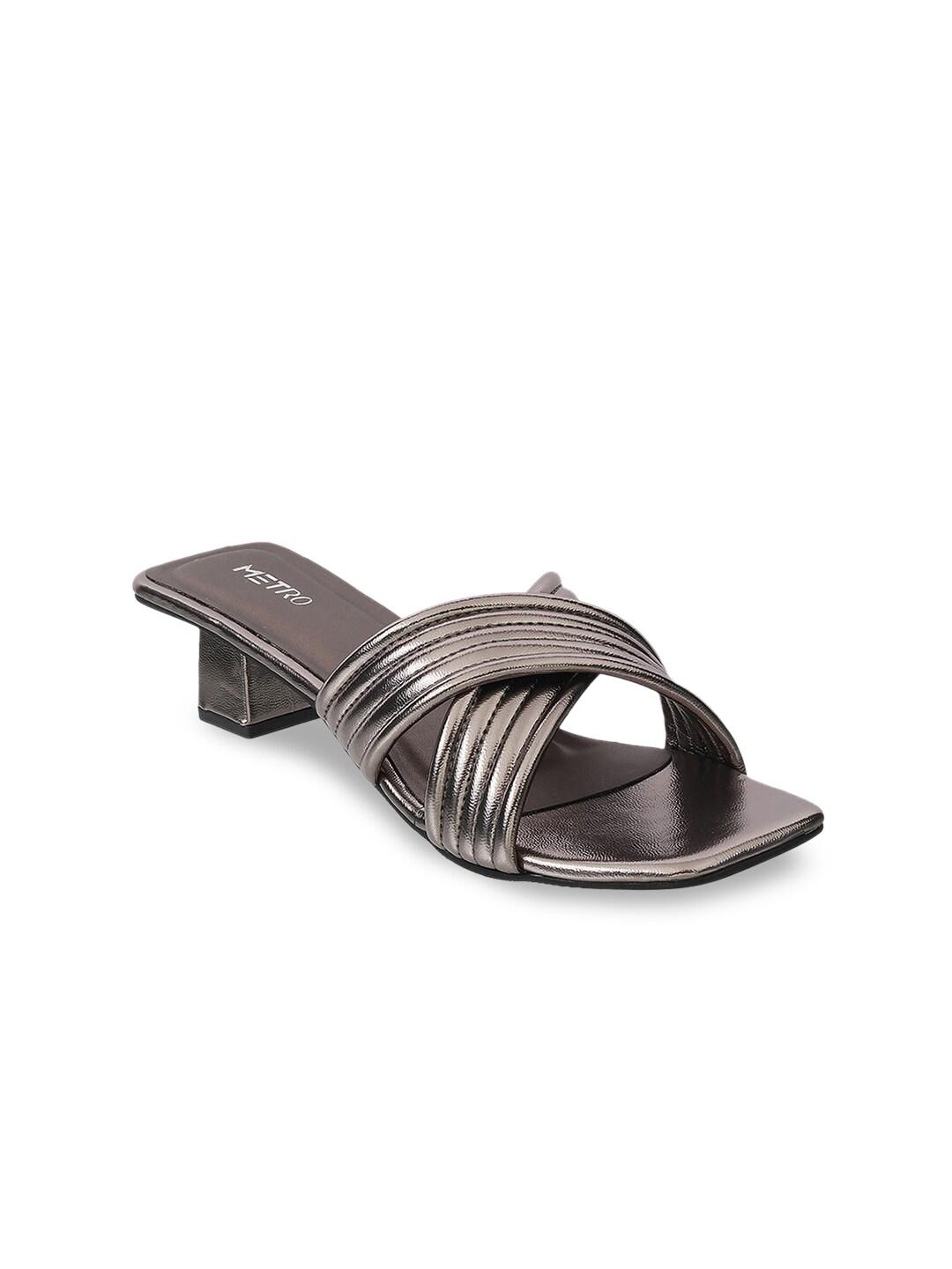 metro-grey-&-silver-toned-striped-block-sandals