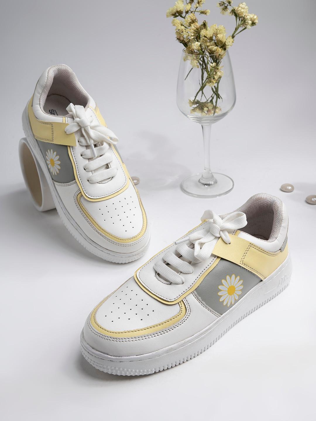 shoetopia-girls-white-colourblocked-sneakers