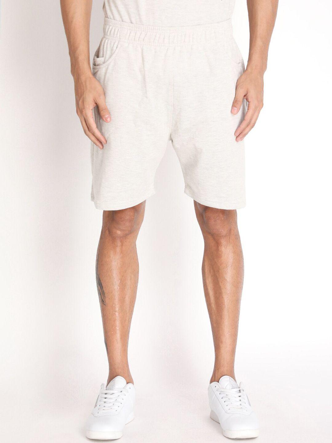 chkokko-men-off-white-outdoor-shorts