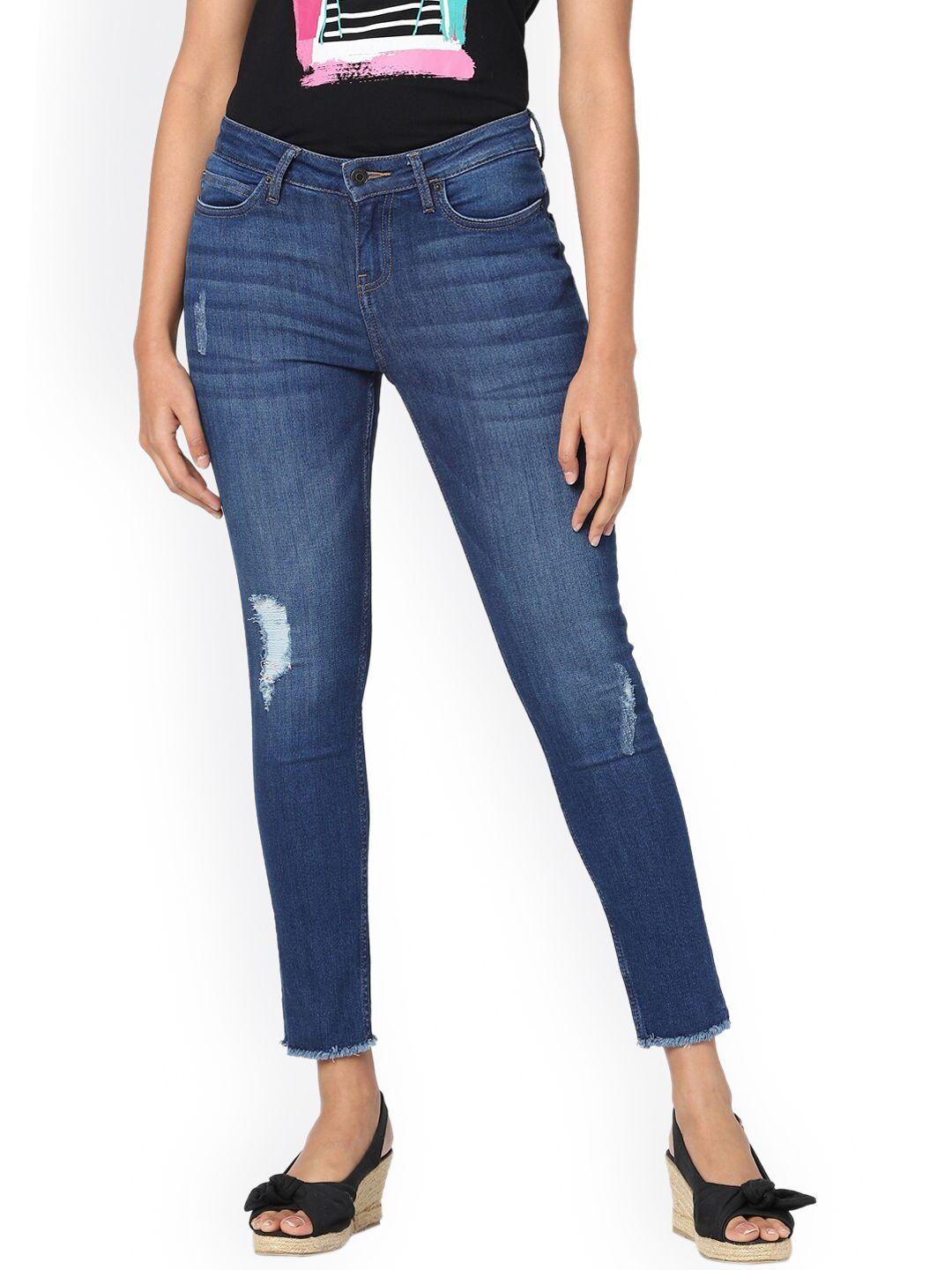 vero-moda-women-blue-skinny-fit-mildly-distressed-light-fade-jeans
