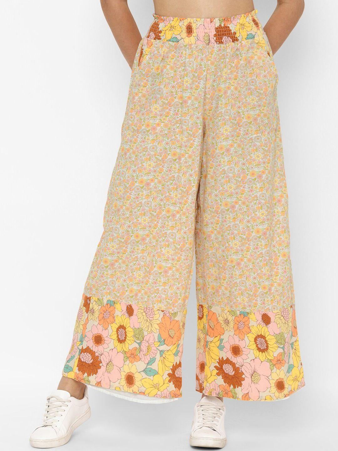 american-eagle-outfitters-women-yellow-floral-printed-pleated-trouser