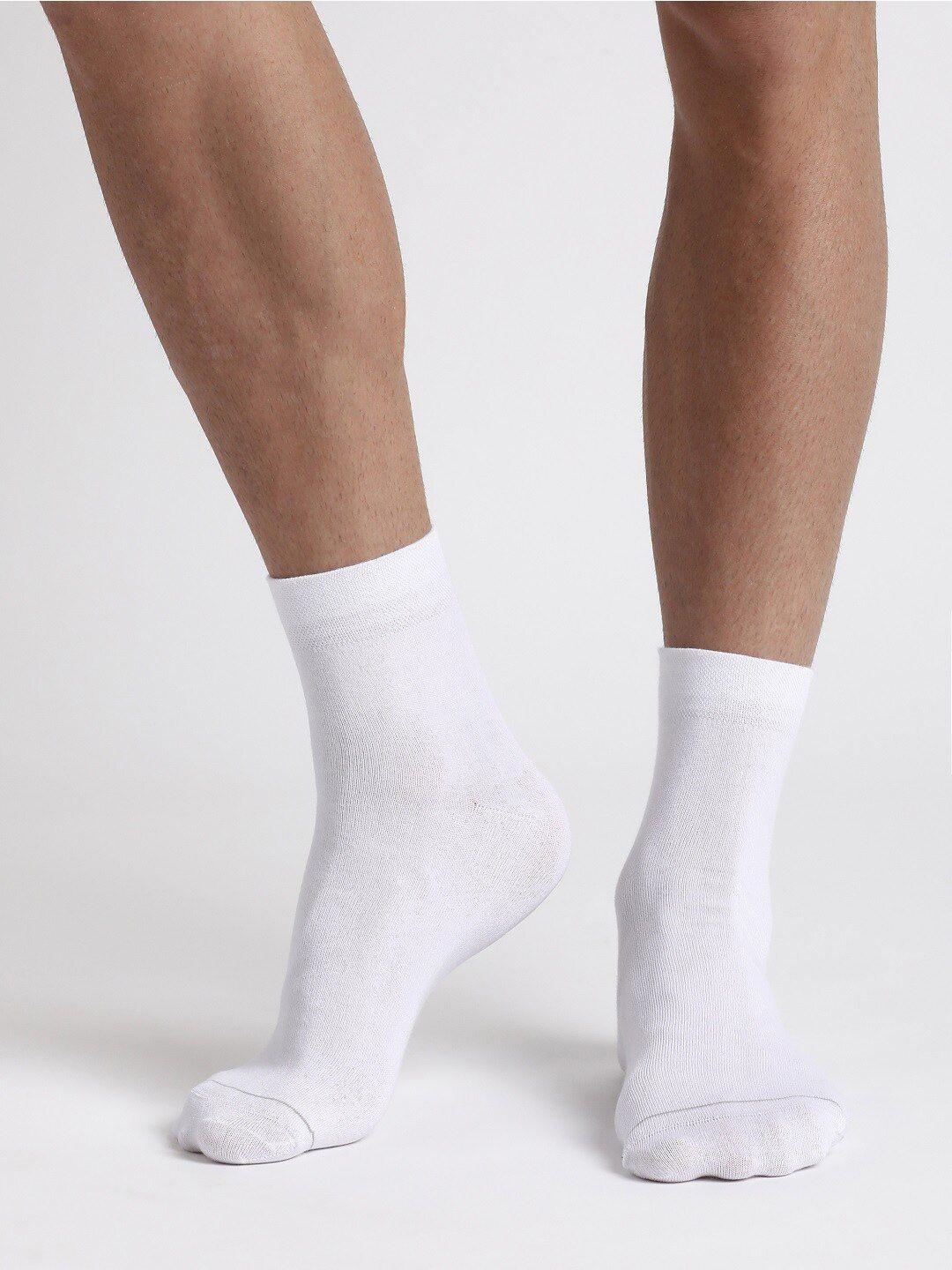 Jockey Men White Solid Ankle Length Socks