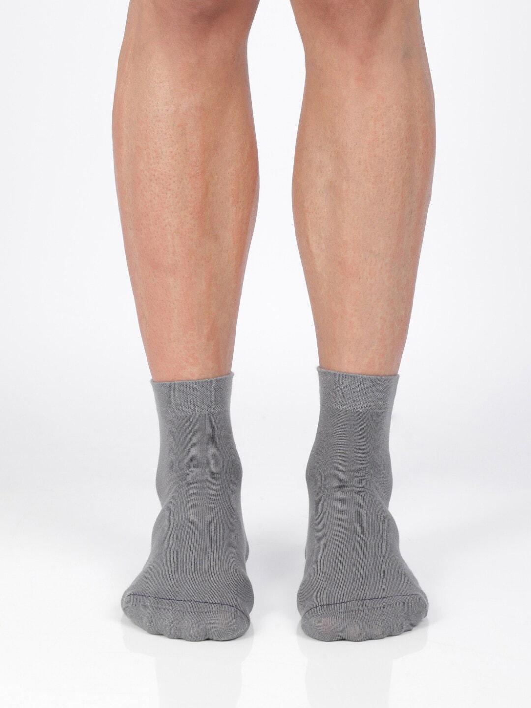 Jockey Men Grey Solid Ankle-Length Socks