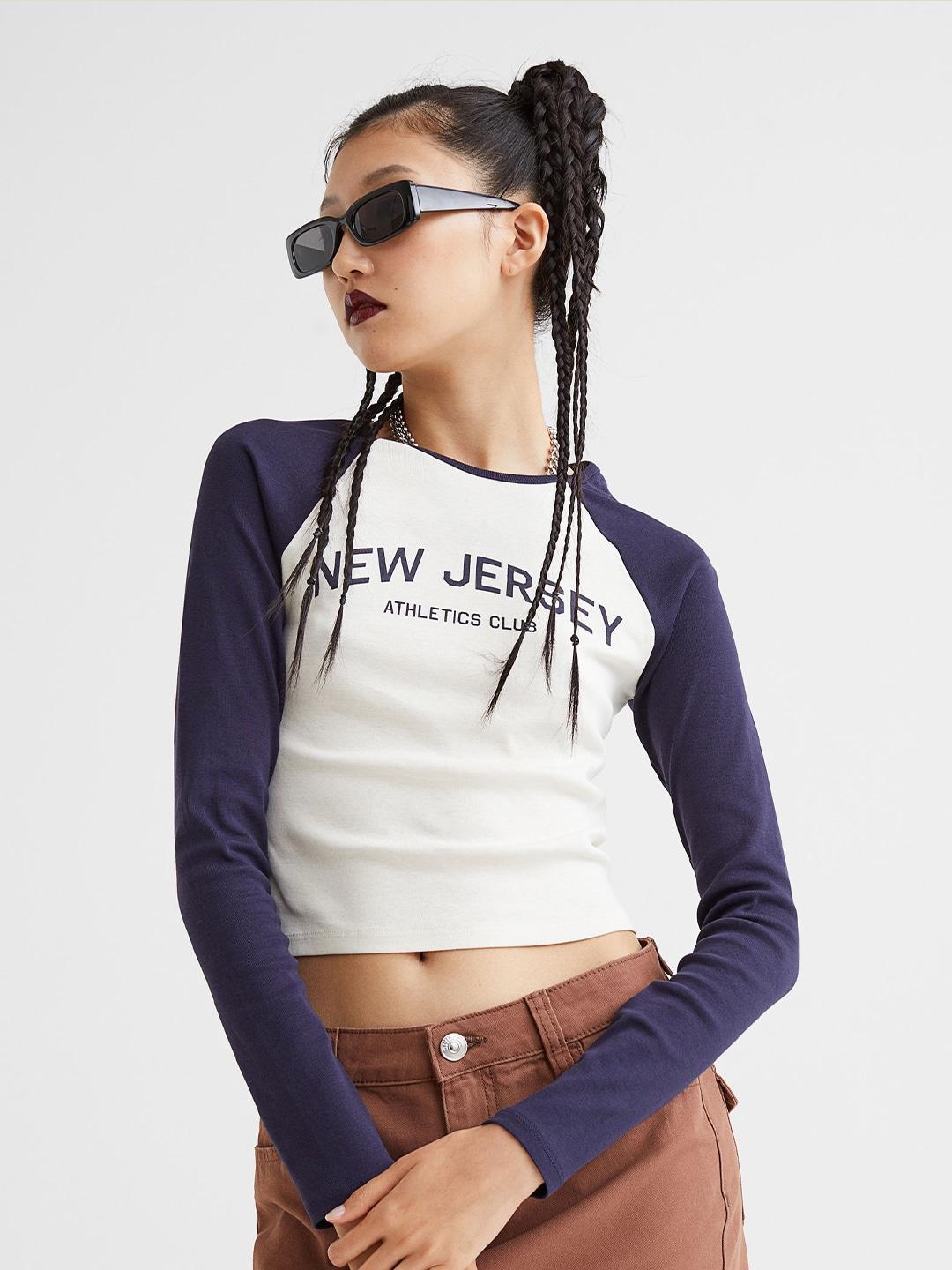 h&m-white-&-blue-print-long-sleeved-pure-cotton-crop-top