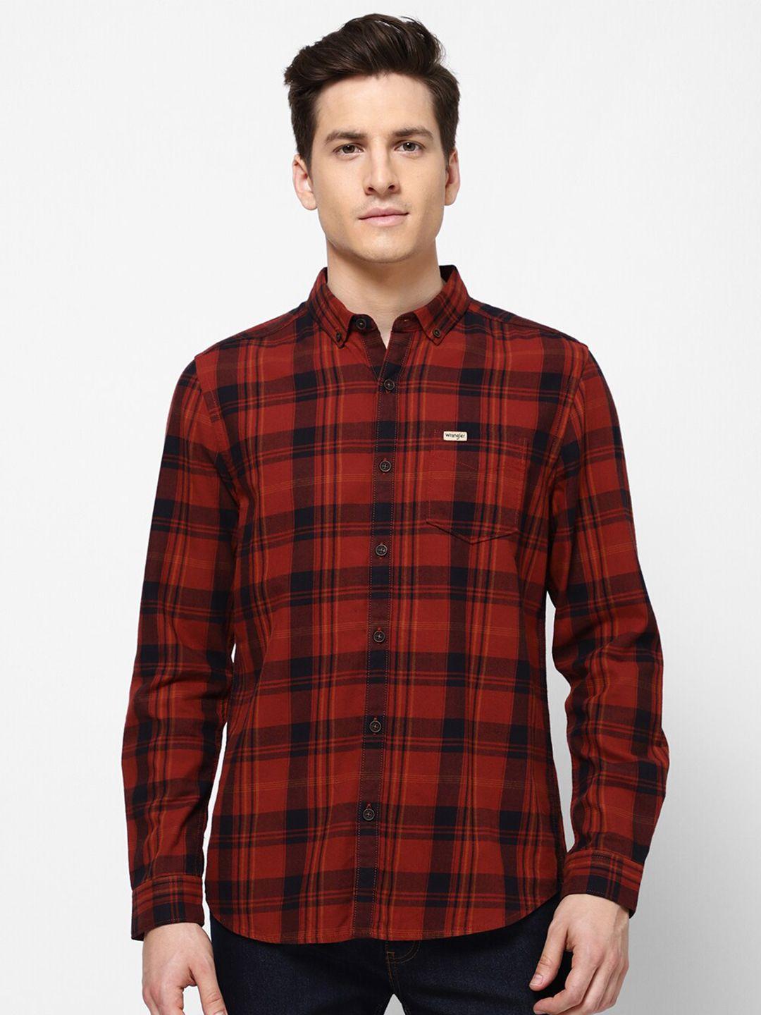 wrangler-men-red-checked-regular-fit-casual-shirt