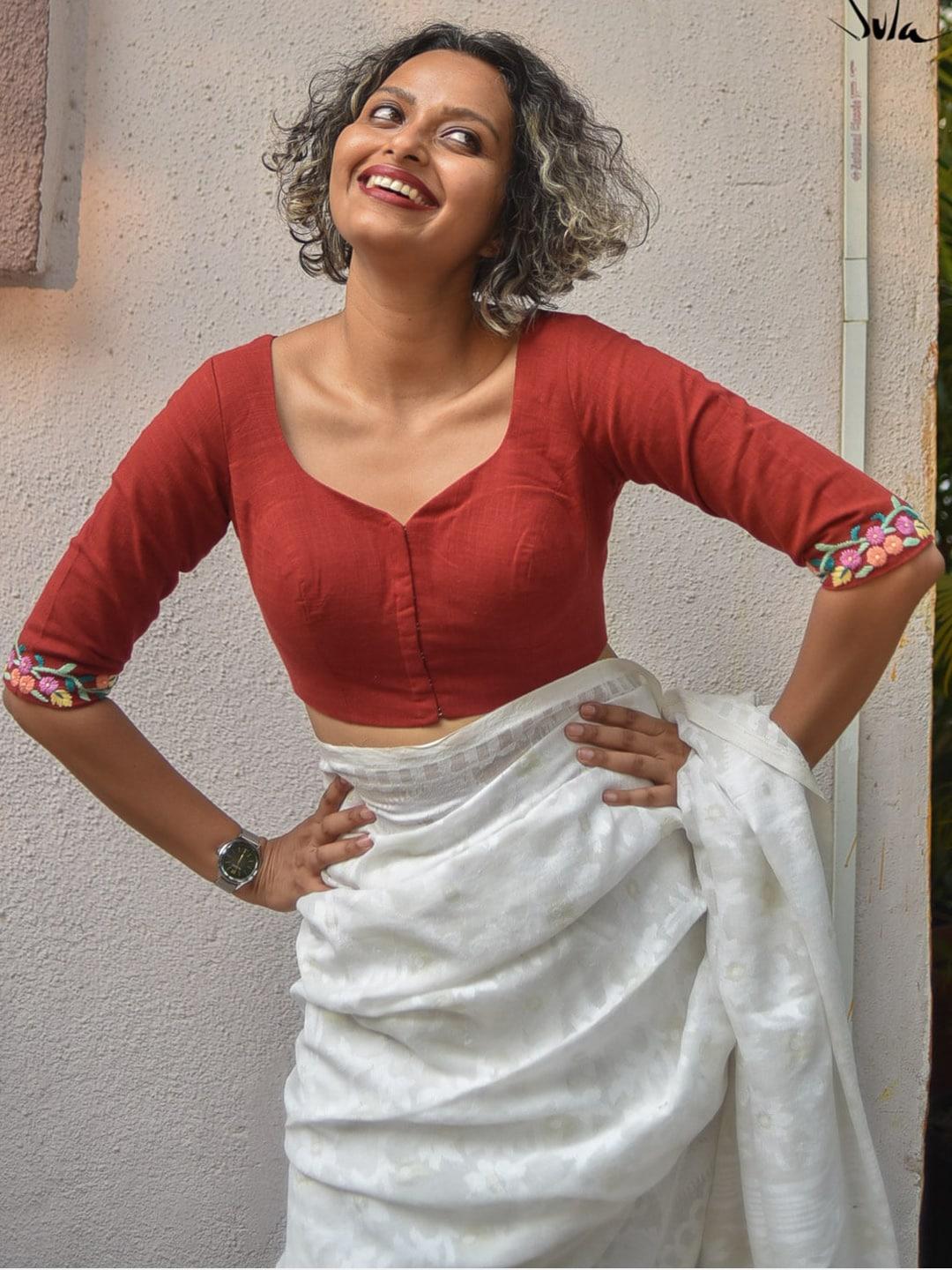 Suta Women Red Embroidered Cotton Saree Blouse