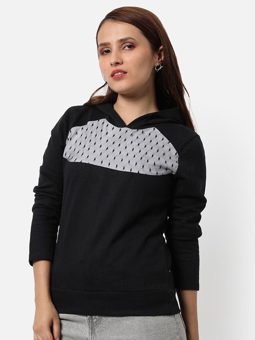 campus-sutra-women-black-colourblocked-hooded-sweatshirt