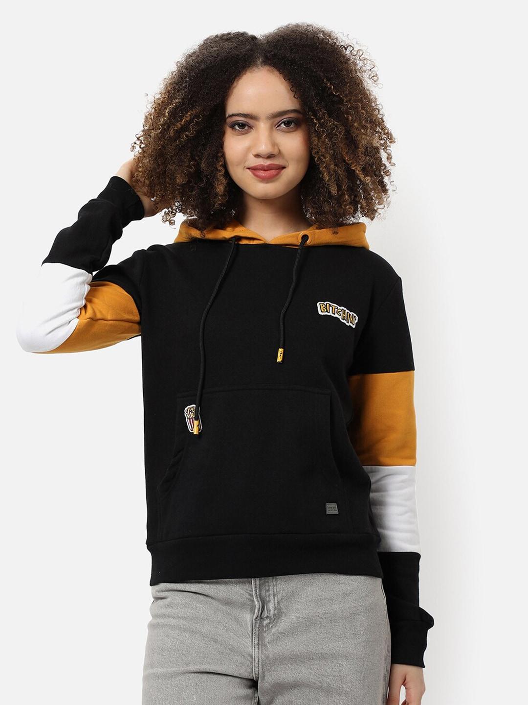 campus-sutra-women-black-colourblocked-hooded-cotton-sweatshirt