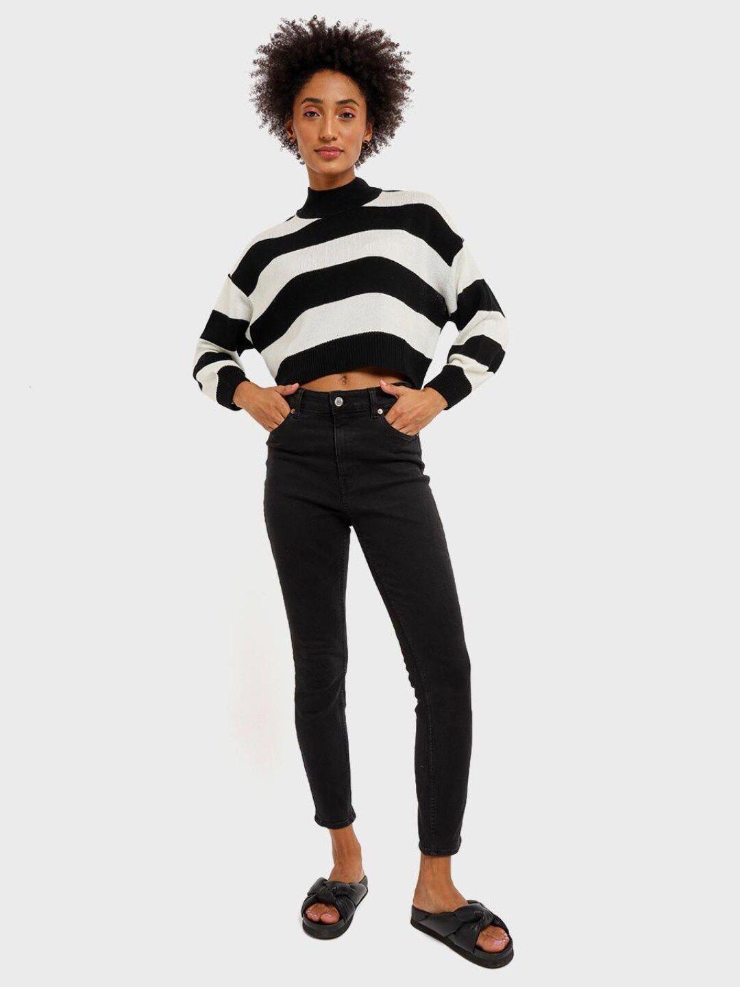 bewakoof-women-black-&-white-striped-acrylic-crop-pullover-sweater
