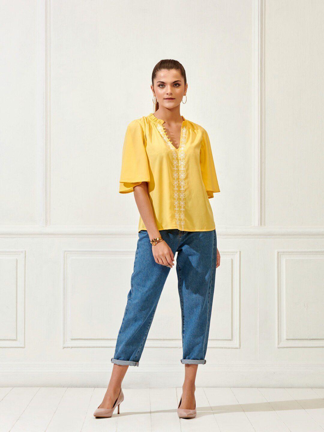 style-island-women-yellow-&-white-floral-embroidered-boxy-top