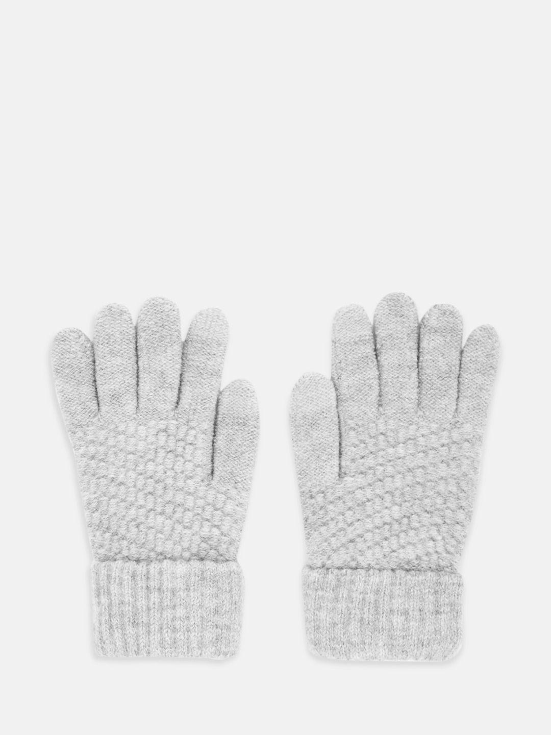 Pantaloons Junior Boys Solid Winter Gloves