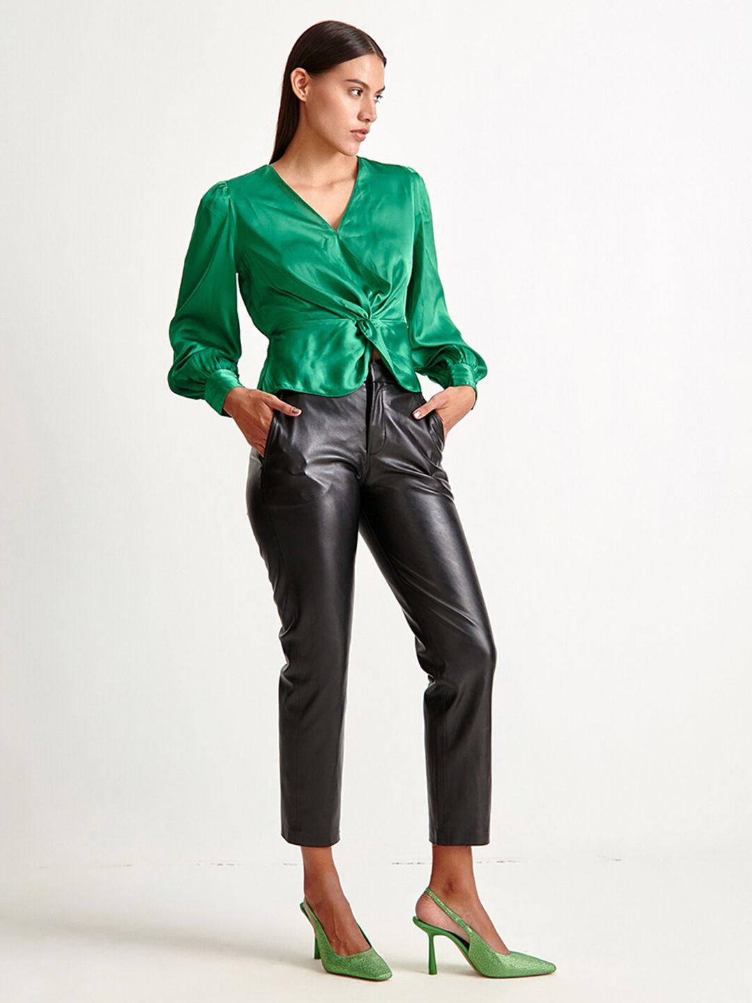 cover-story-women-green-solid-v-neck-cuffed-sleeves-top