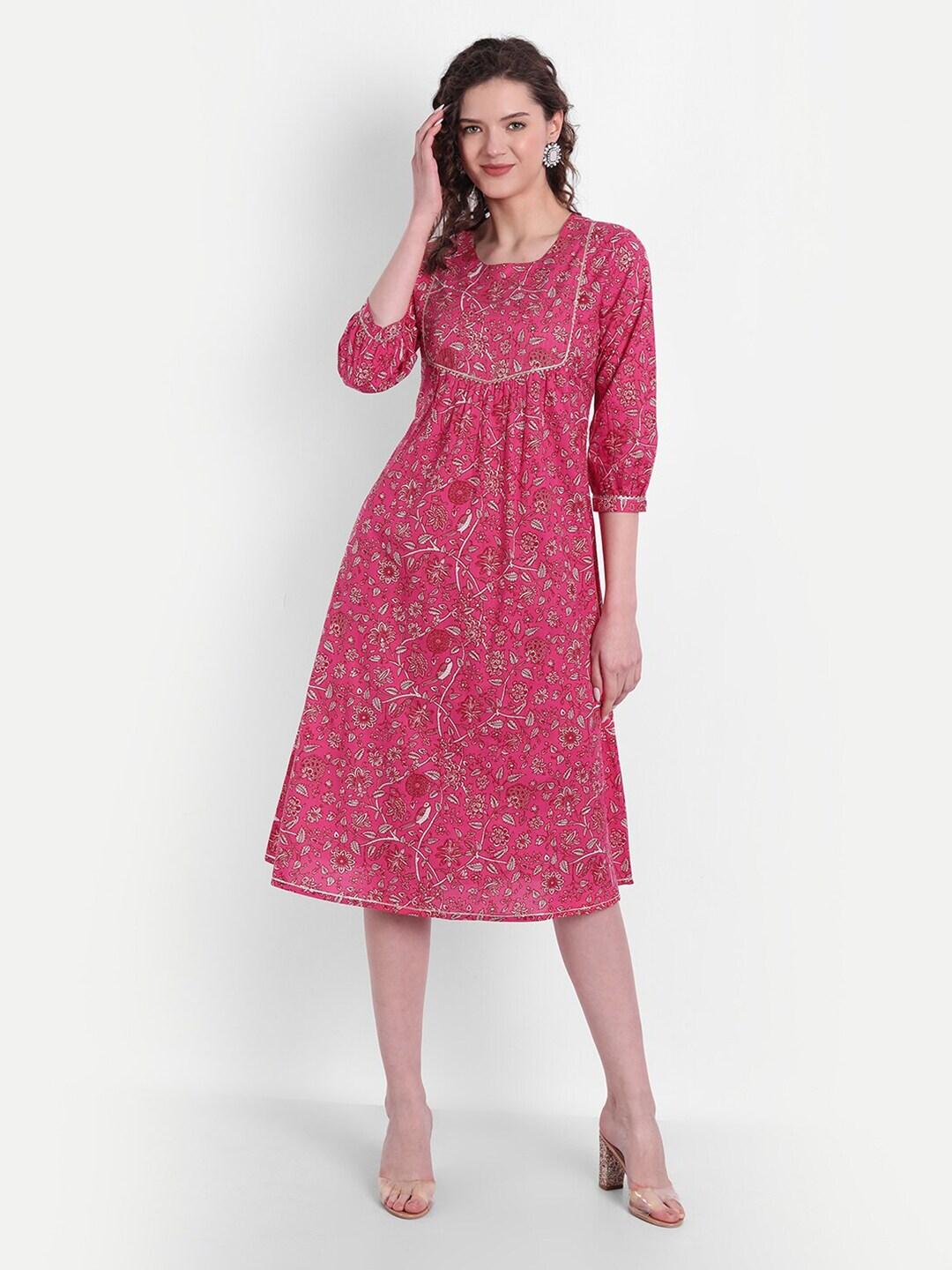 SUTI Fuchsia Women Floral Printed A-Line Midi Dress