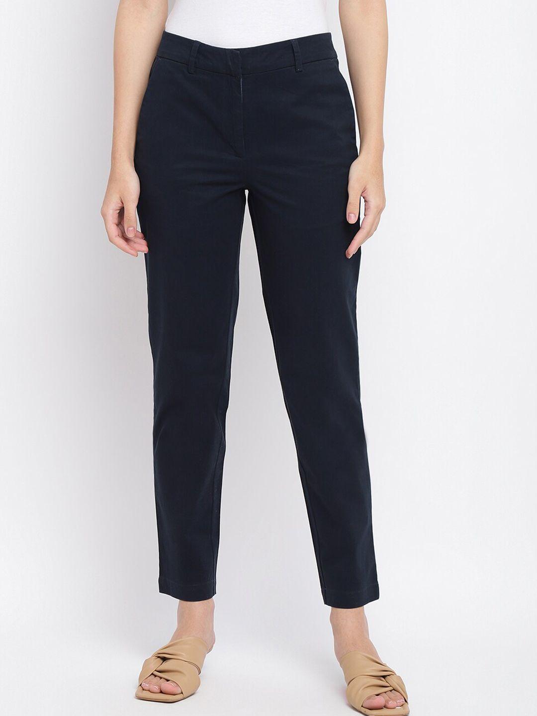 fabindia-women-navy-blue-solid-straight-fit-easy-wash-trousers