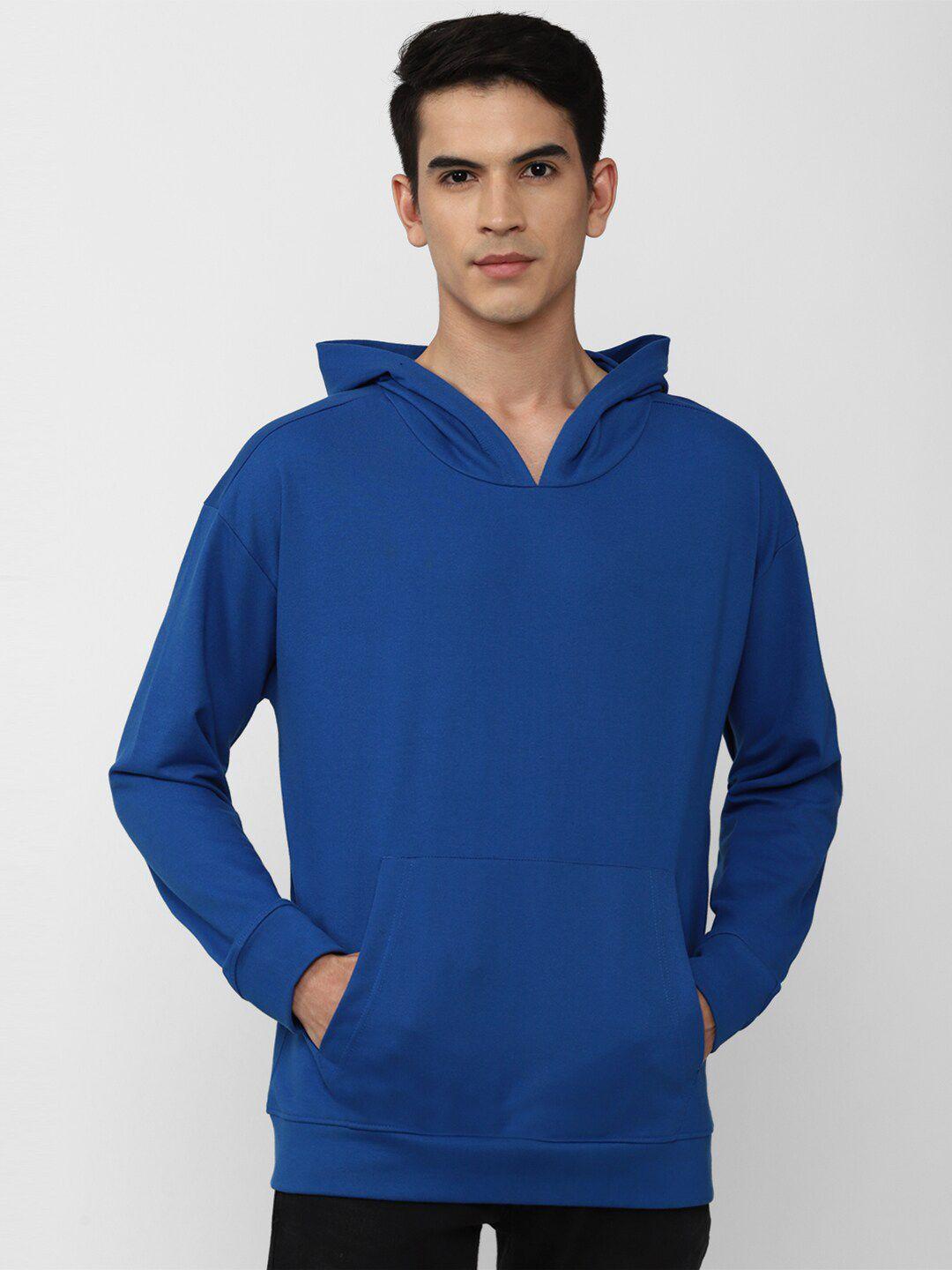 forever-21-men-blue-cotton-hooded-sweatshirt