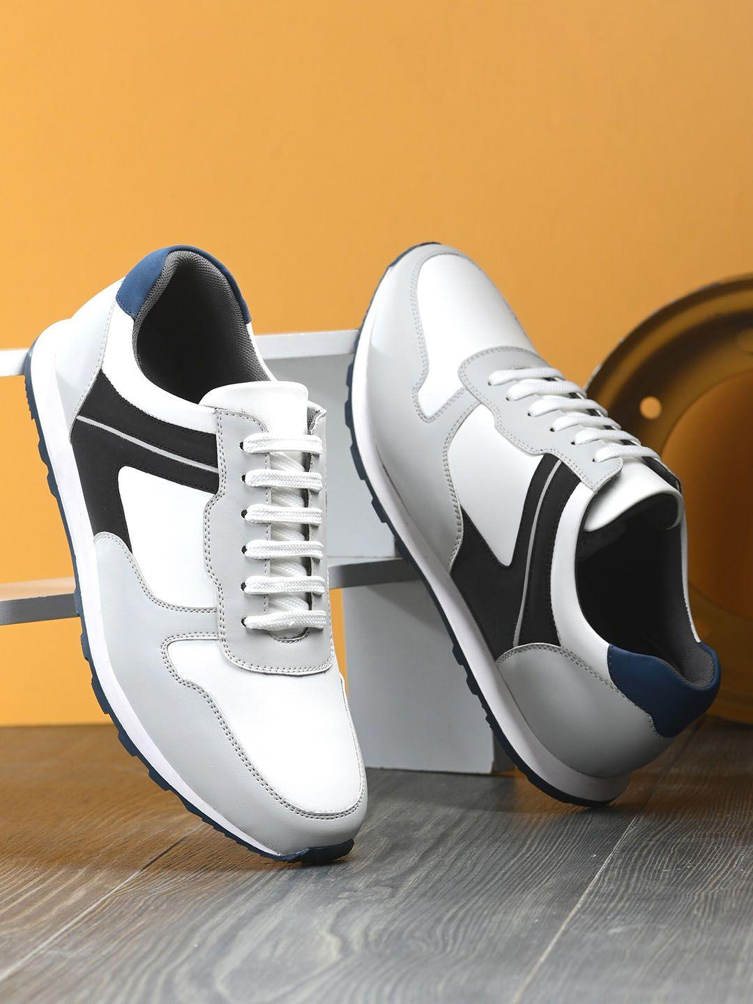 San Frissco Men Grey & Black Colourblocked Sneakers