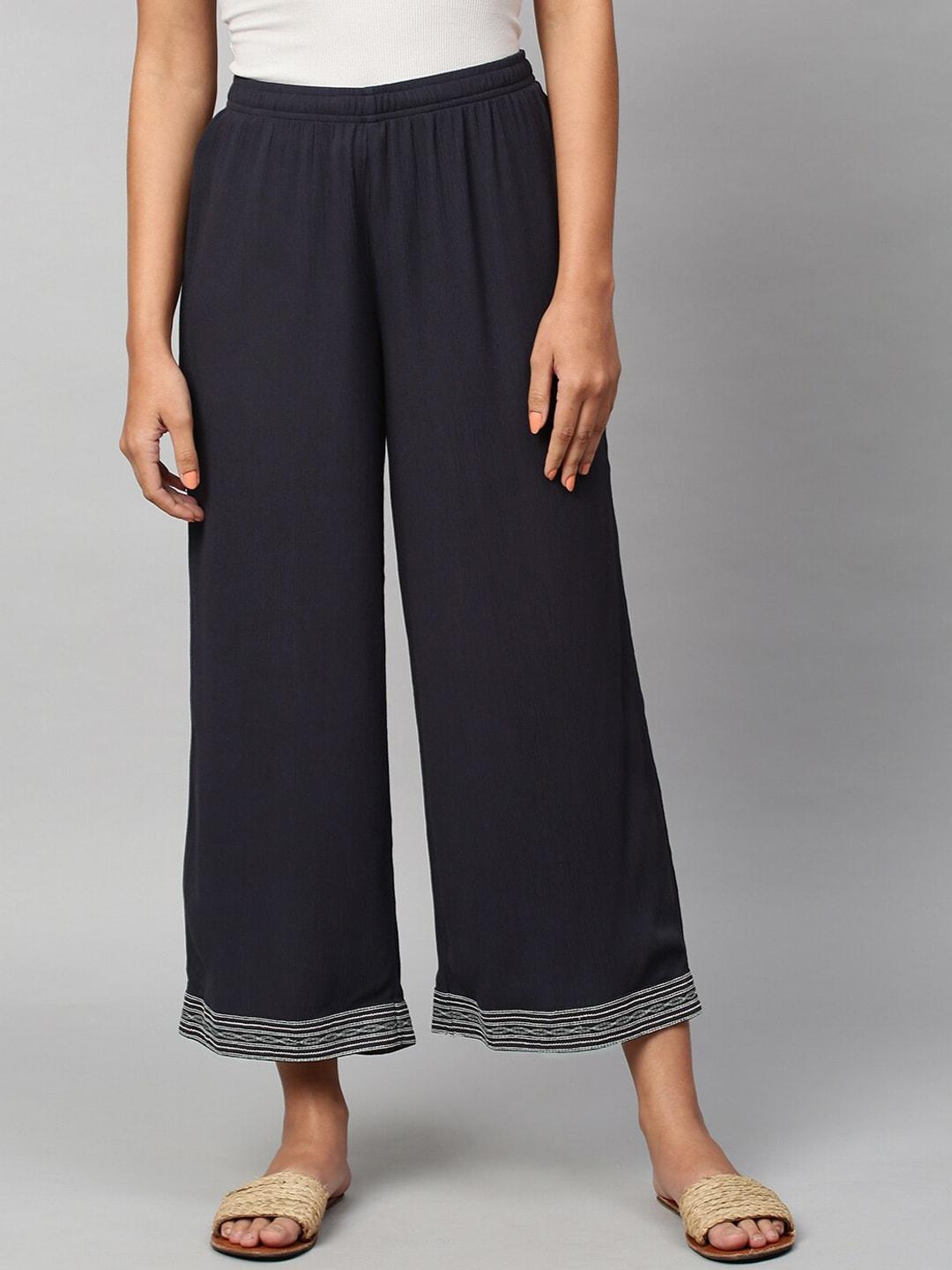 chemistry-women-charcoal-regular-fit-cropped-trousers