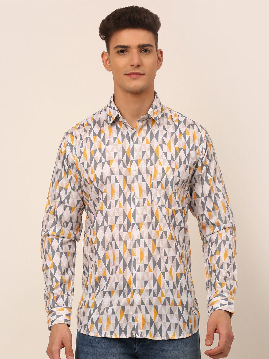 jainish-men-off-white-&-grey-printed-cotton-casual-shirt