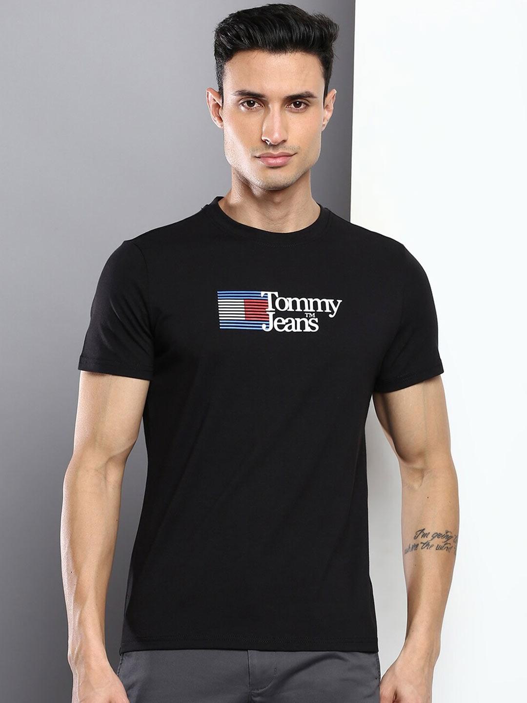 Tommy Hilfiger Men Typography Slim Fit T-shirt