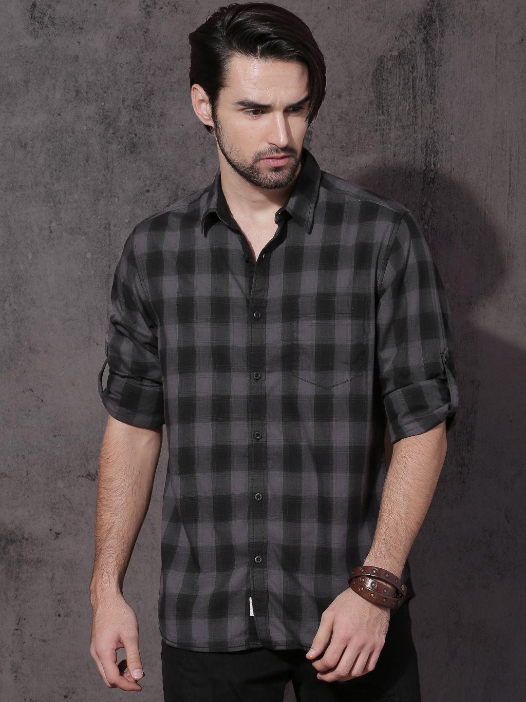 roadster-men-black-&-grey-slim-fit-checked-casual-shirt
