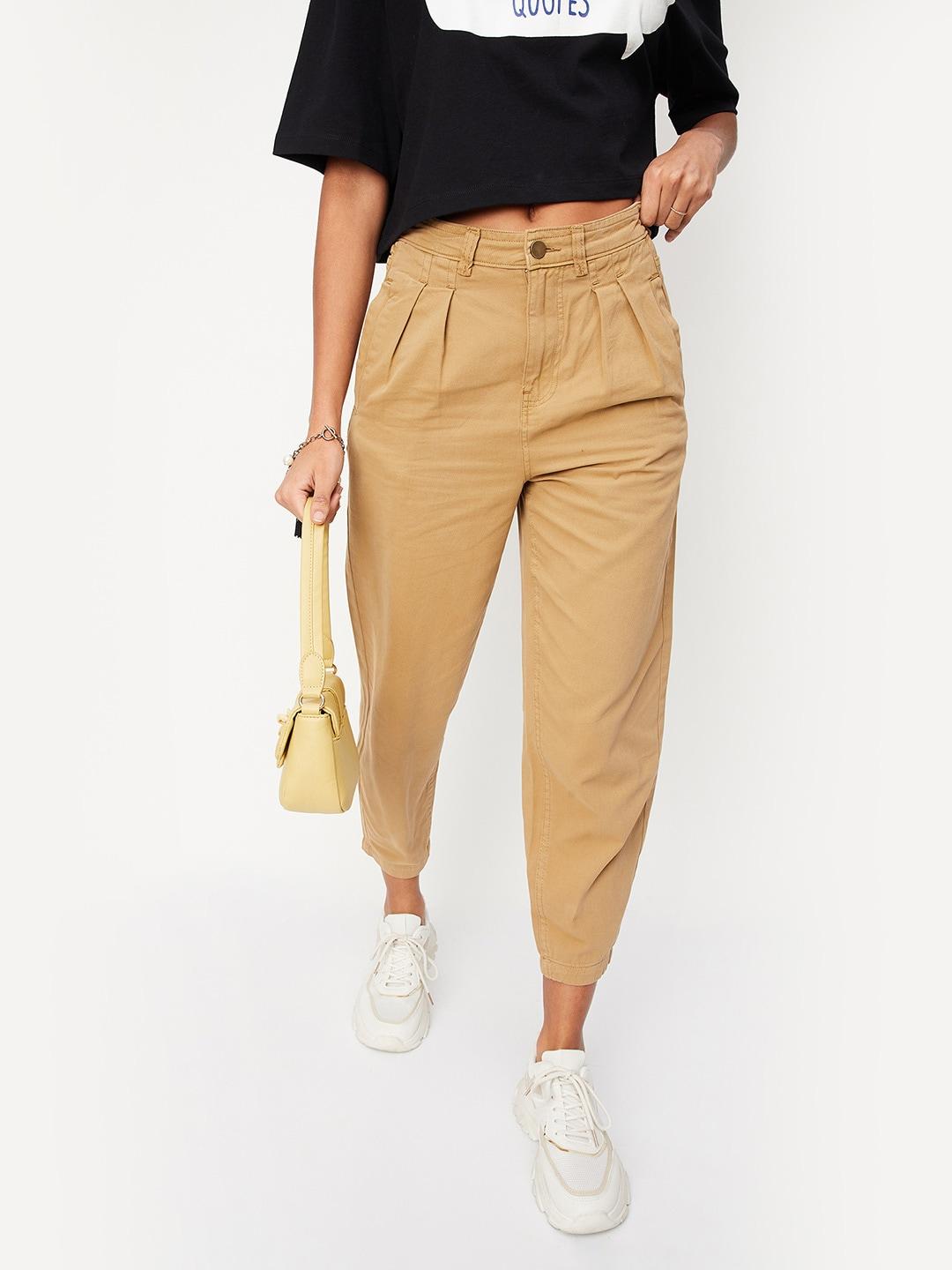 max-women-pleated-mid-rise-cotton-regular-trousers