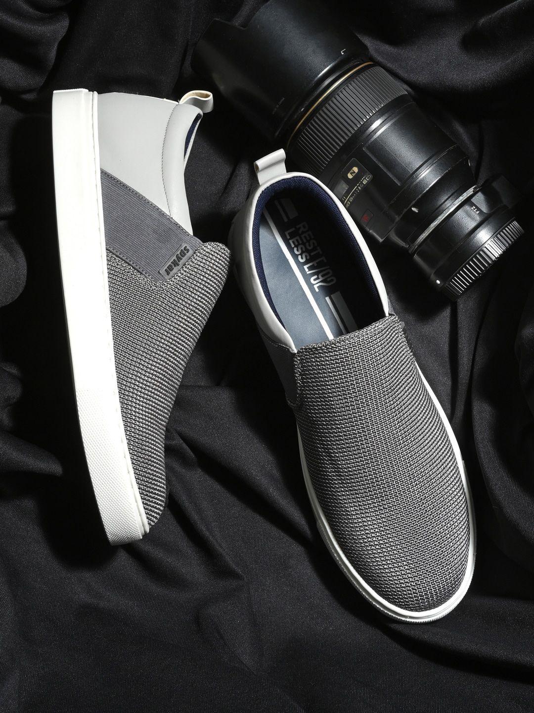 spykar-men-woven-design-contrast-sole-slip-on-sneakers