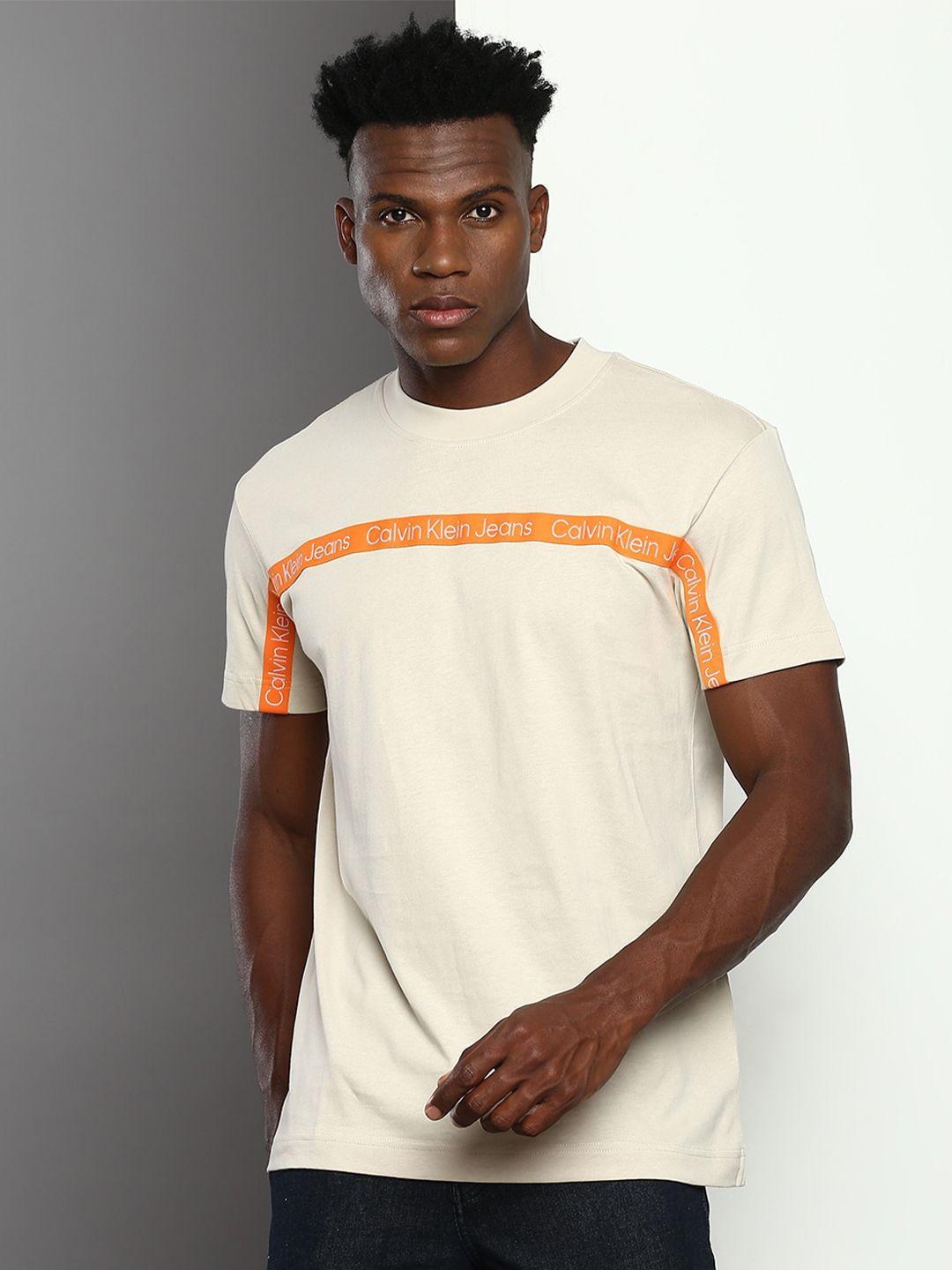 calvin-klein-jeans-typography-round-neck-pure-cotton-applique-t-shirt