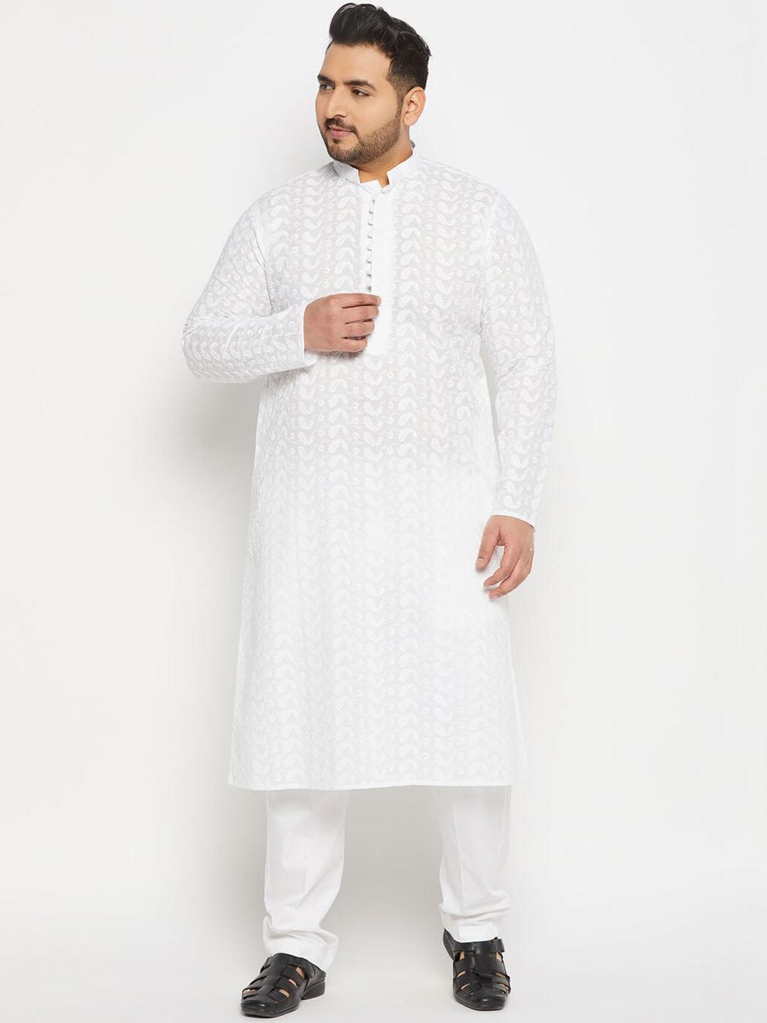 VASTRAMAY PLUS Men Plus Size Paisley Embroidered Chikankari Pure Cotton Kurta with Pyjamas