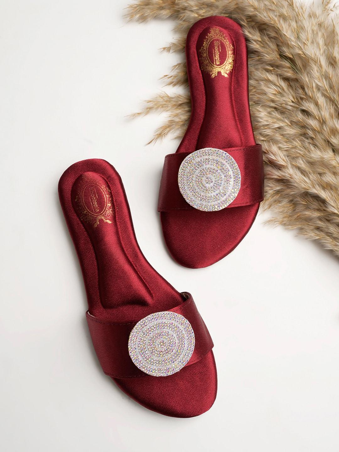 Shoetopia Women Embellished Open Toe Slip On Flats