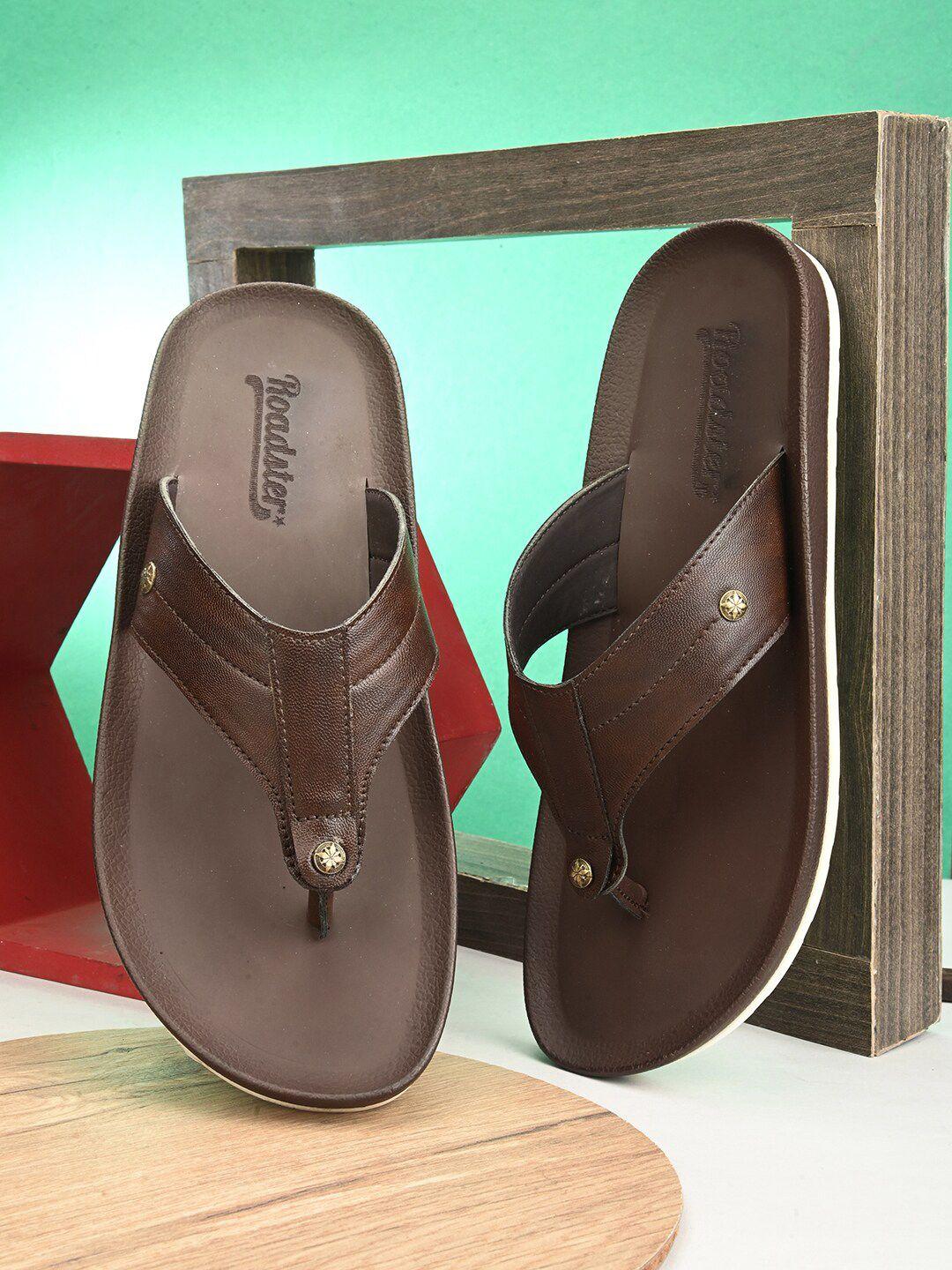 Roadster Men Brown Textured T-Straps Comfort Sandals