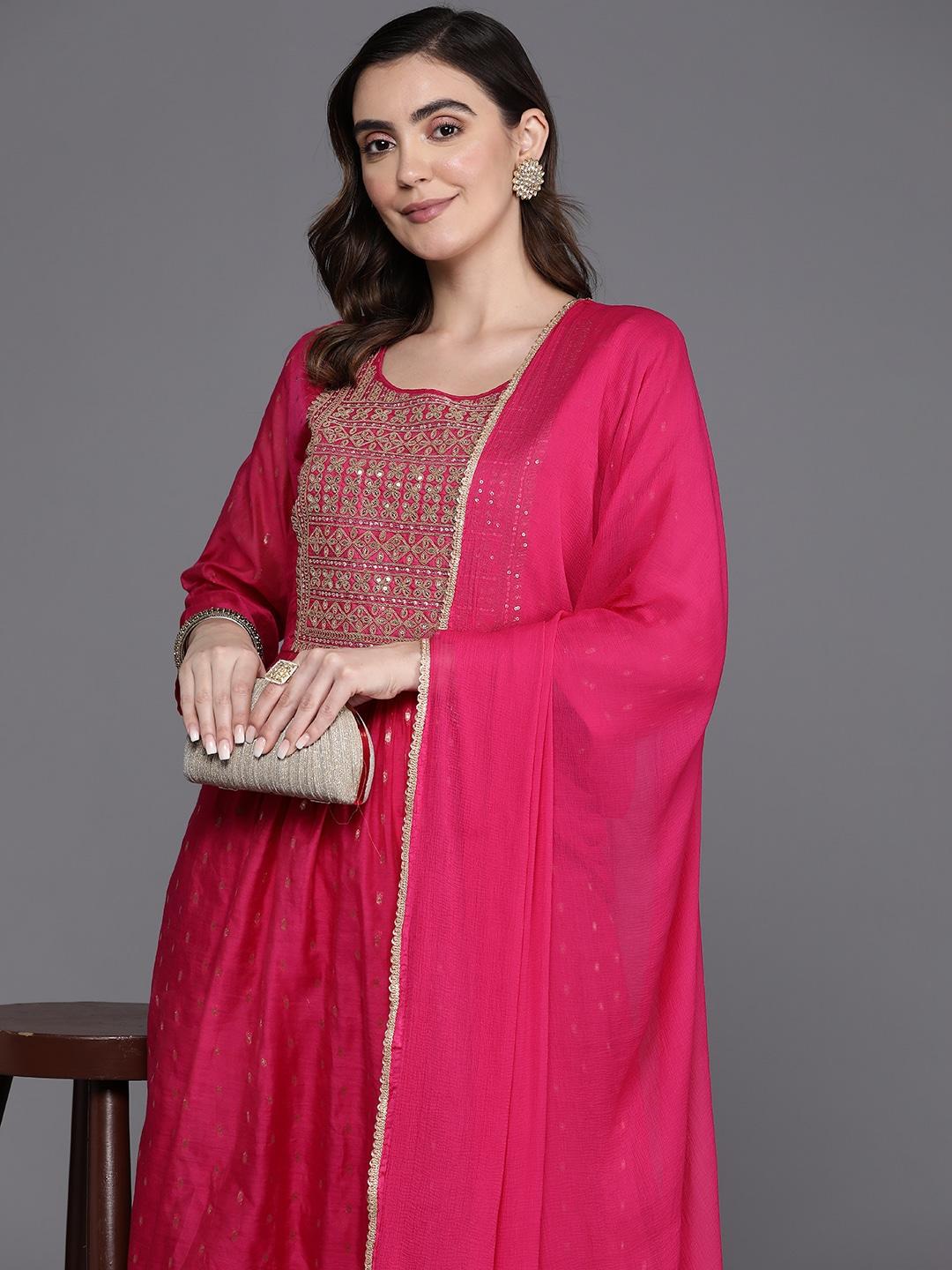 indo-era-embroidered-empire-sequinned-chanderi-silk-kurta-with-trousers-&-dupatta