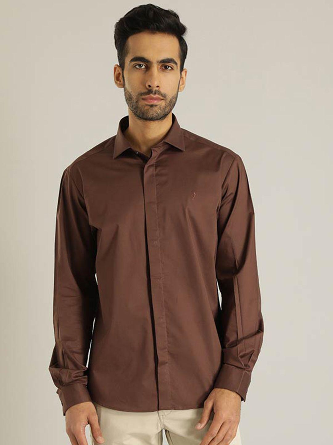 Indian Terrain Chiseled Spread Collar Pure Cotton Slim Fit Shirt