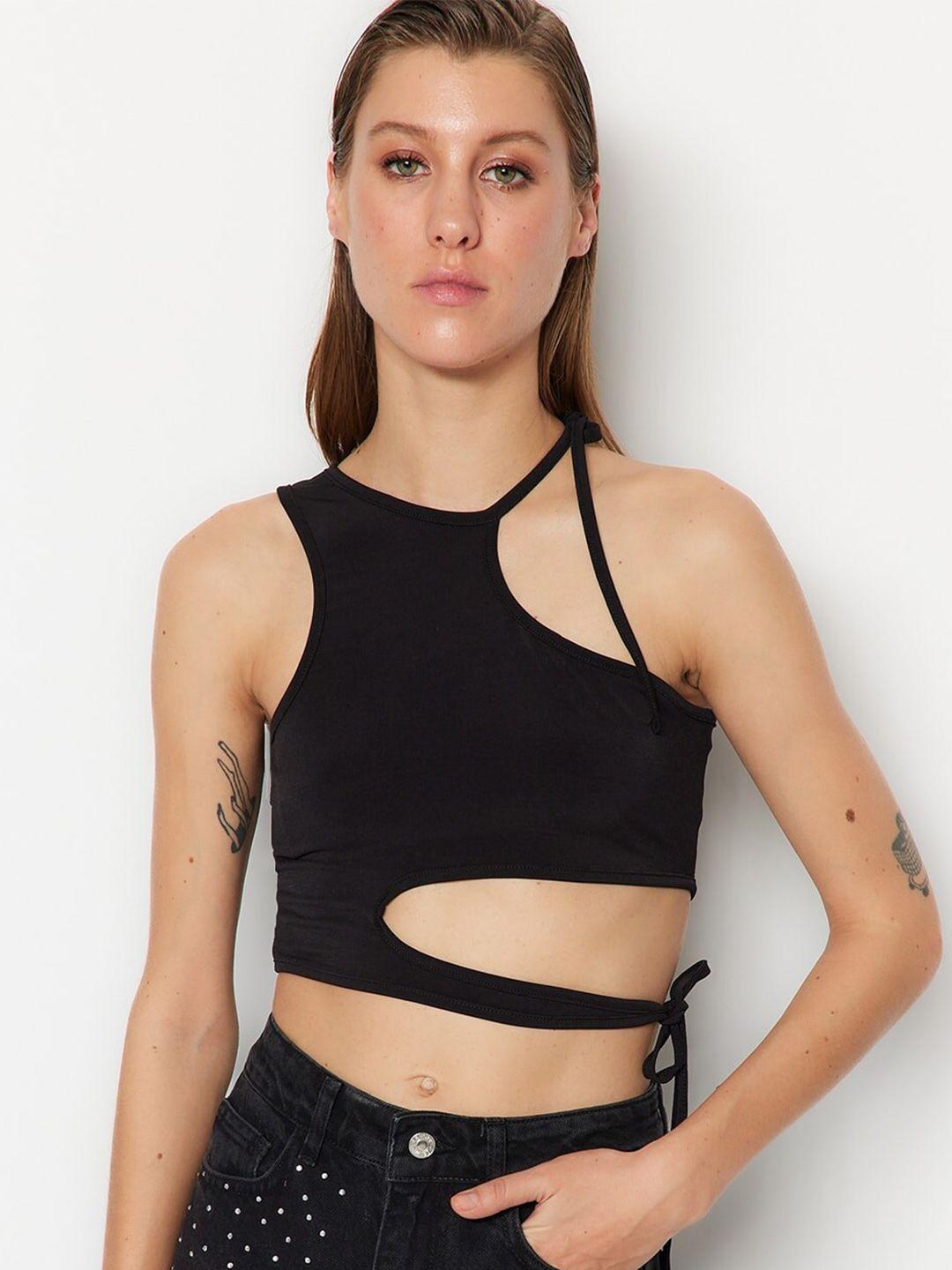 trendyol-sleeveless-cut-out-fitted-crop-top