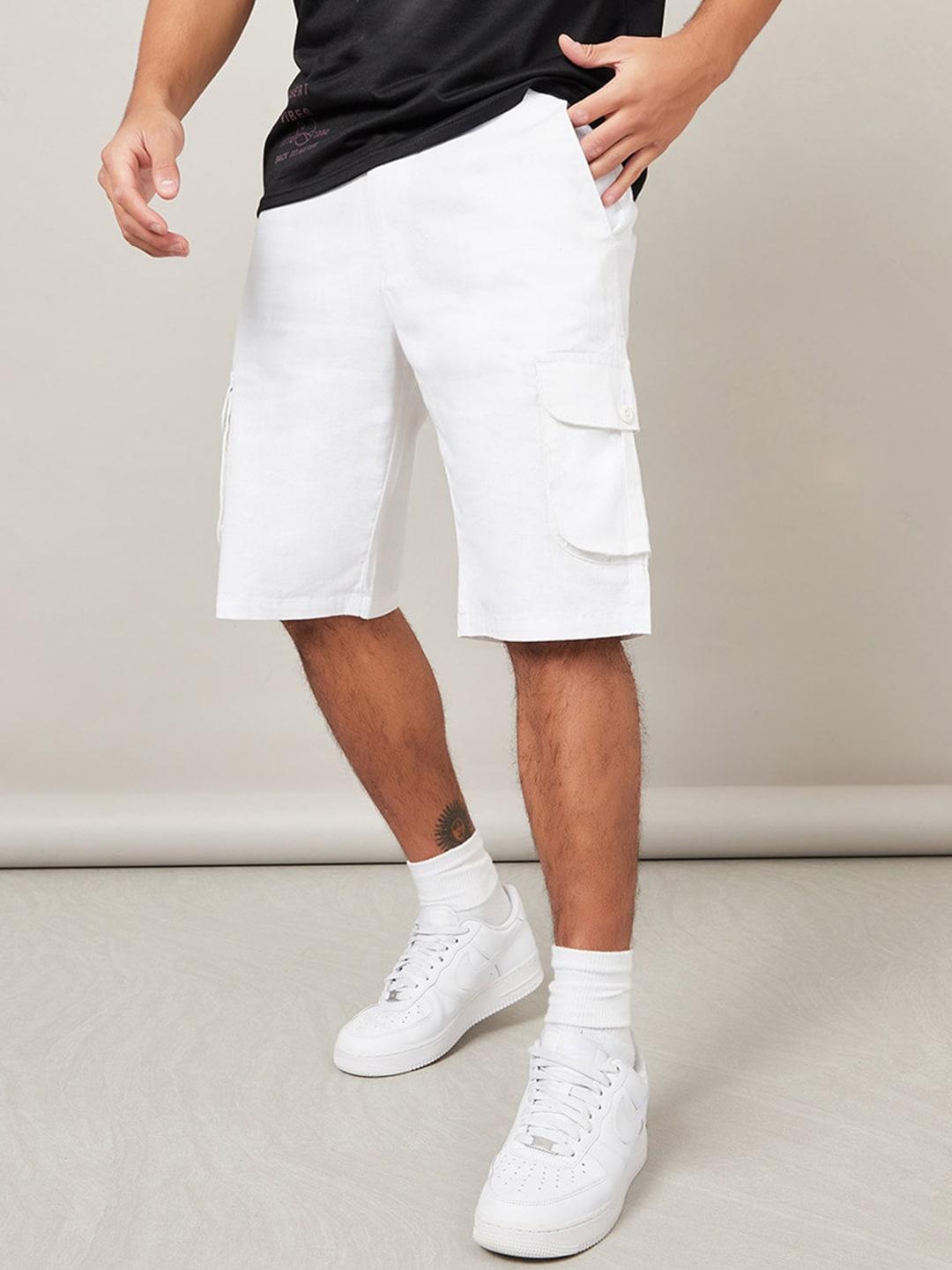 Styli Men White Low-Rise Cargo Shorts