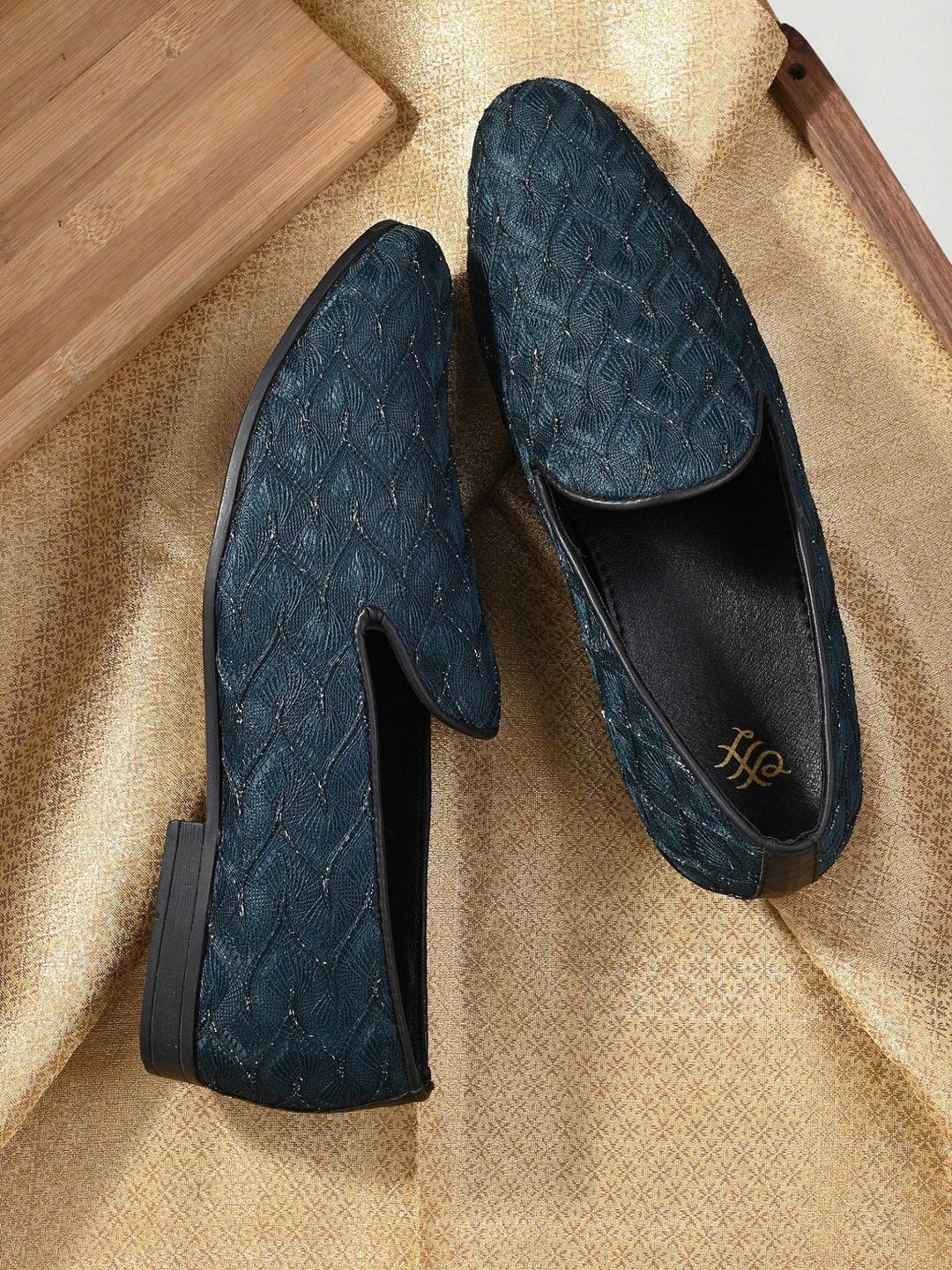 House of Pataudi Men Embroidered Lightweight Loafers
