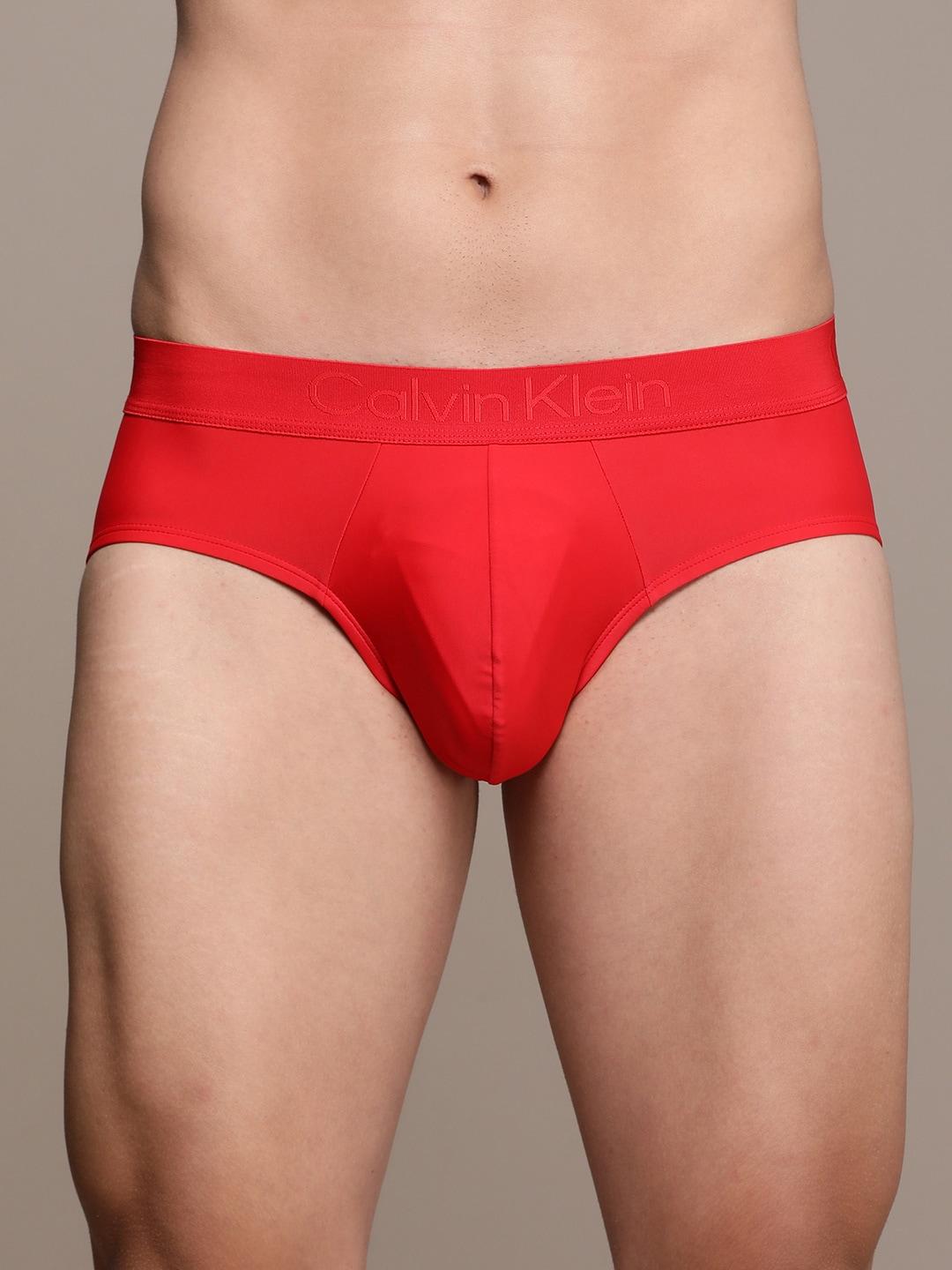 Calvin Klein Underwear Men Briefs NB3633XAT-ROUGE