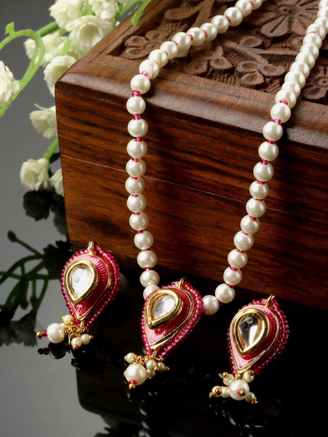 DUGRISTYLE Gold-Plated Kundan Studded Jewellery Set