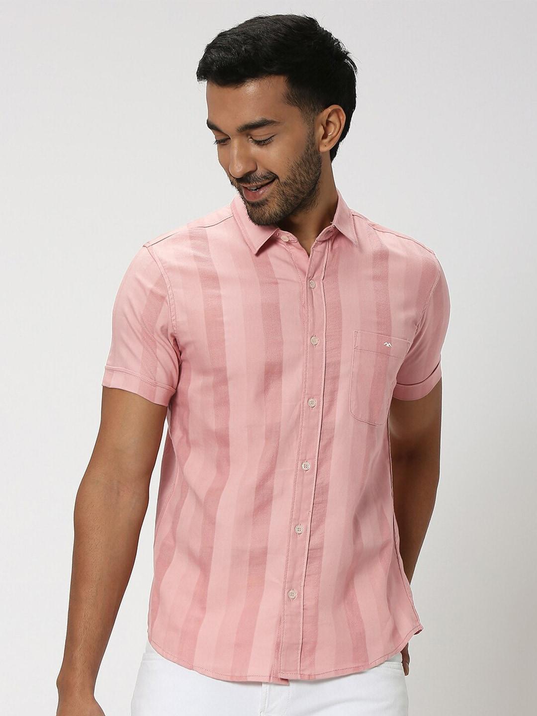mufti-men-pink-slim-fit-opaque-checked-casual-shirt