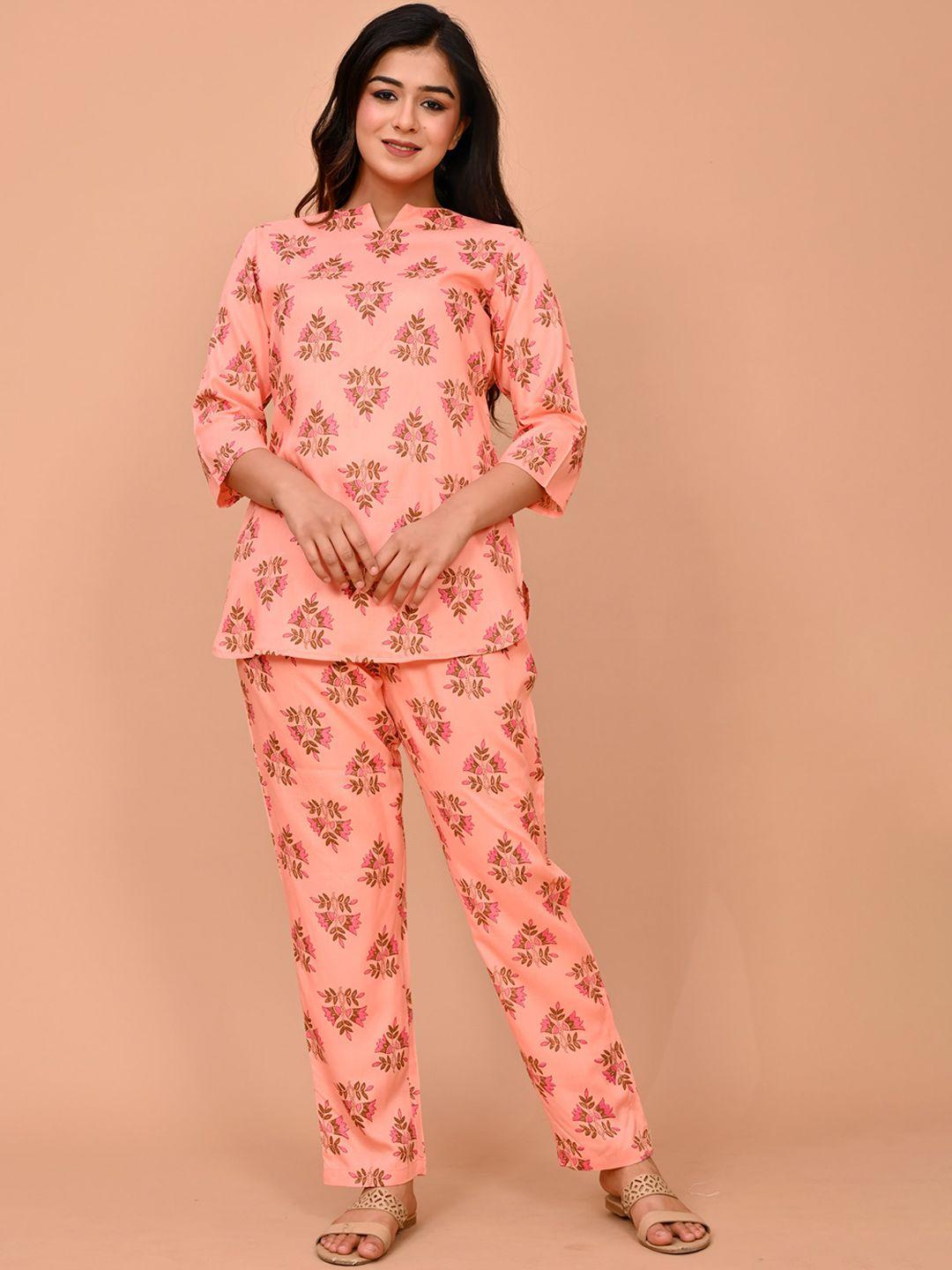 TREND ME Women Peach-Coloured & Green Printed Night suit