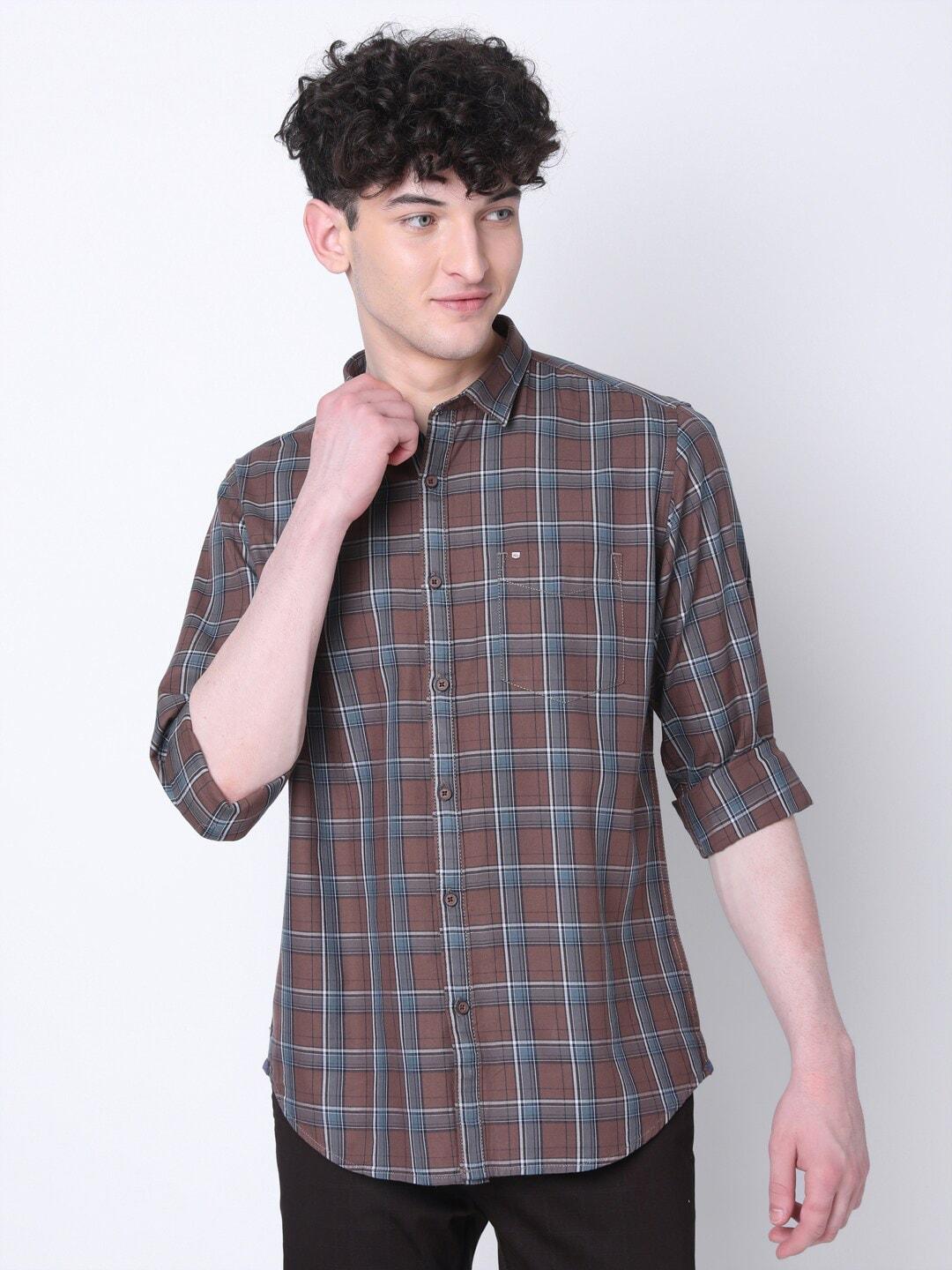 mozzo-men-brown-classic-slim-fit-opaque-checked-casual-shirt
