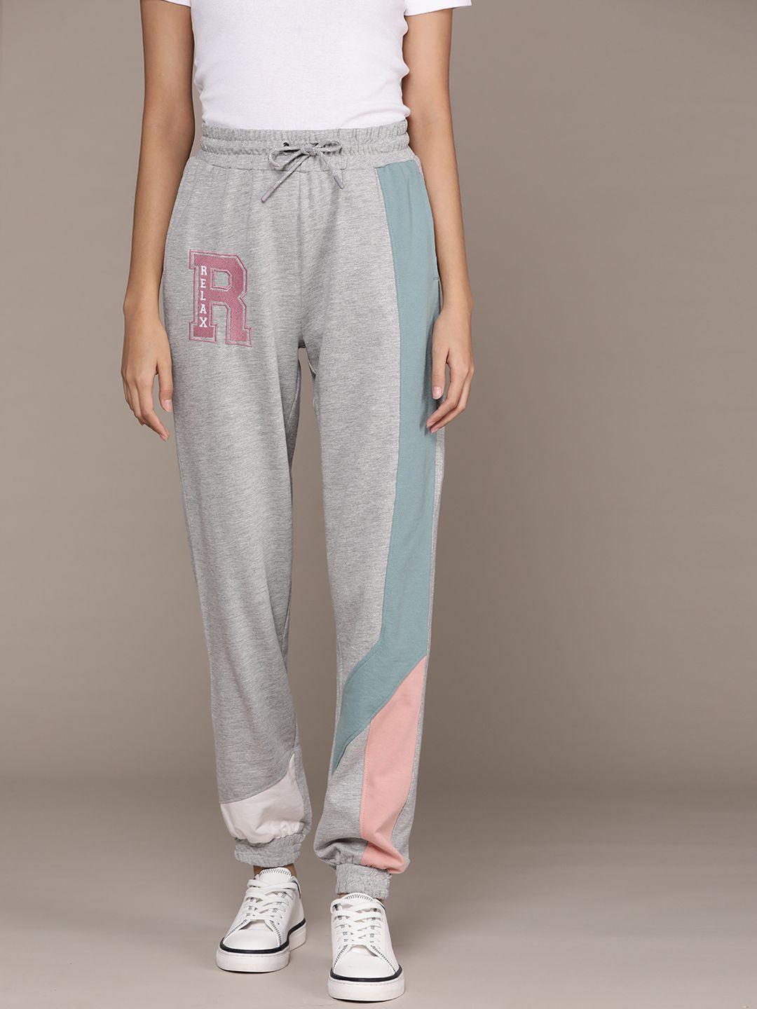 The Roadster Lifestyle Co. x RE/LAX Women Striped Joggers