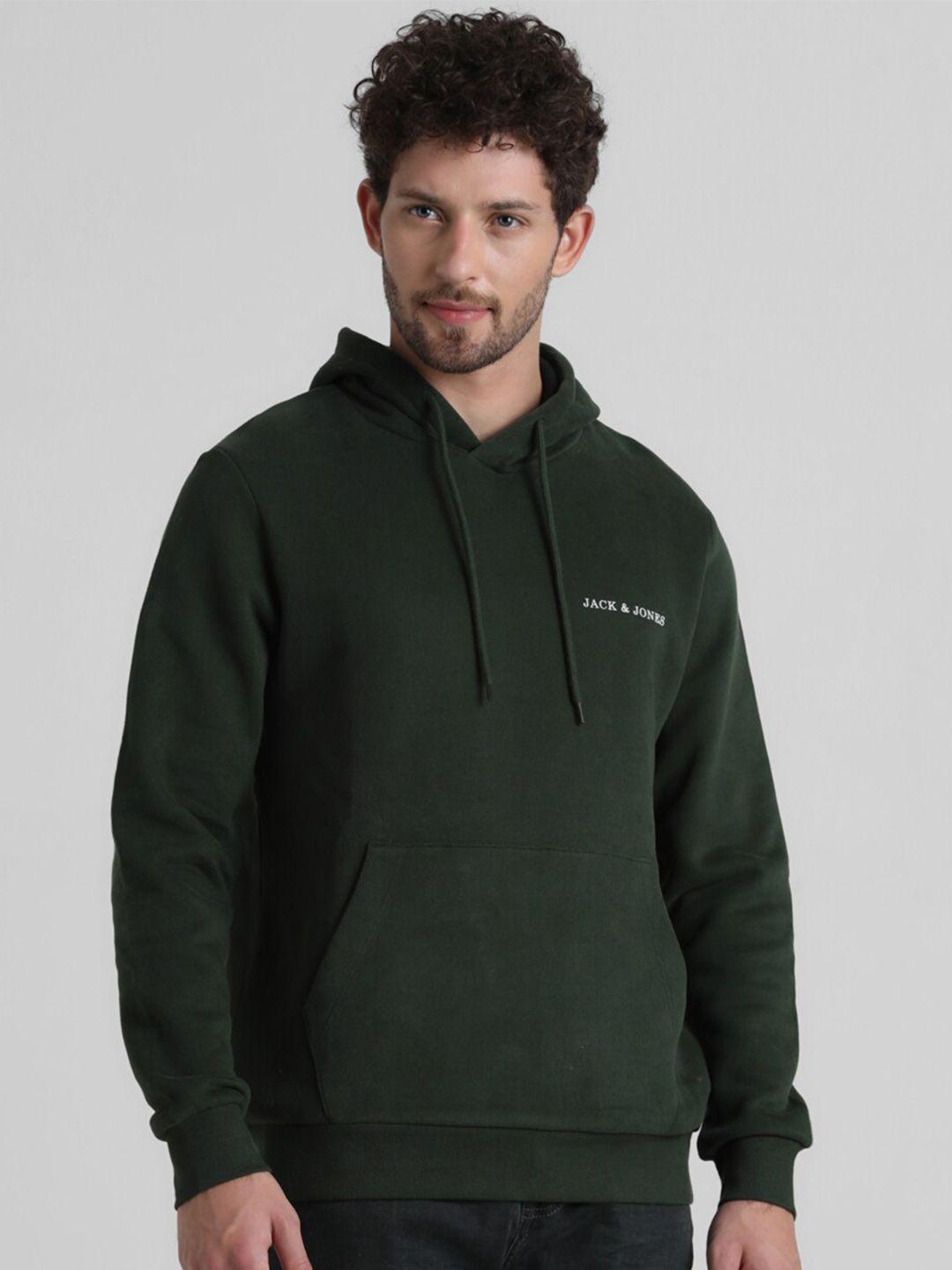 jack-&-jones-printed-hooded-sweatshirt