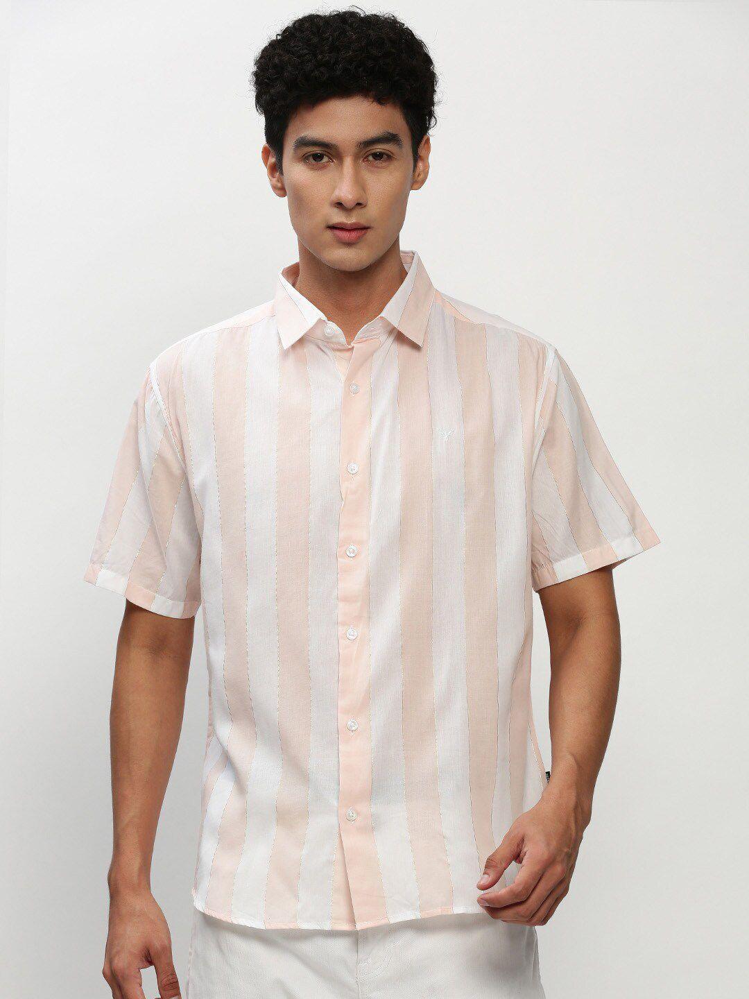 SHOWOFF Standard Slim Fit Vertical Striped Cotton Casual Shirt