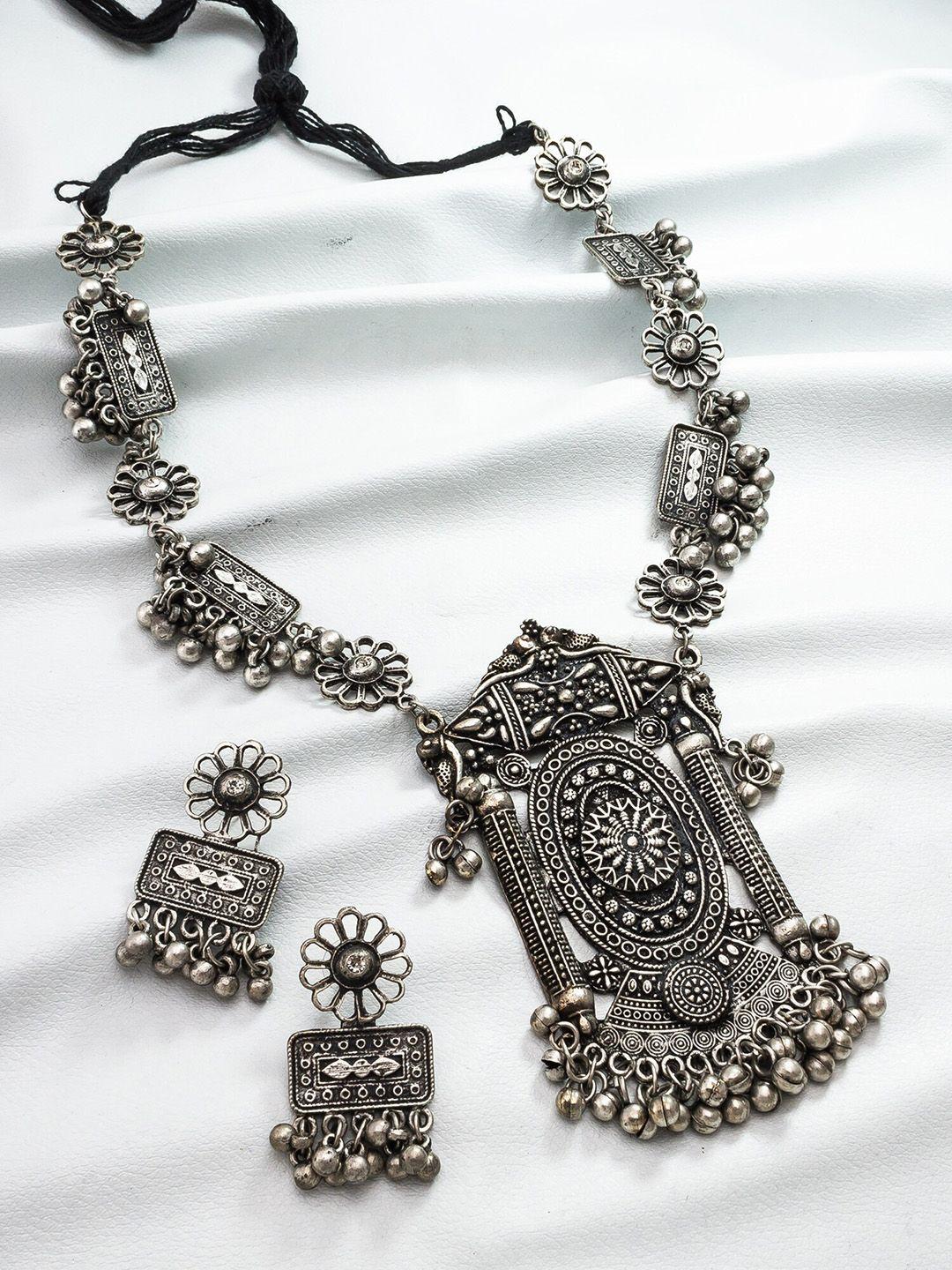 aadita-silver-beads-studded-choker-jewellery-set