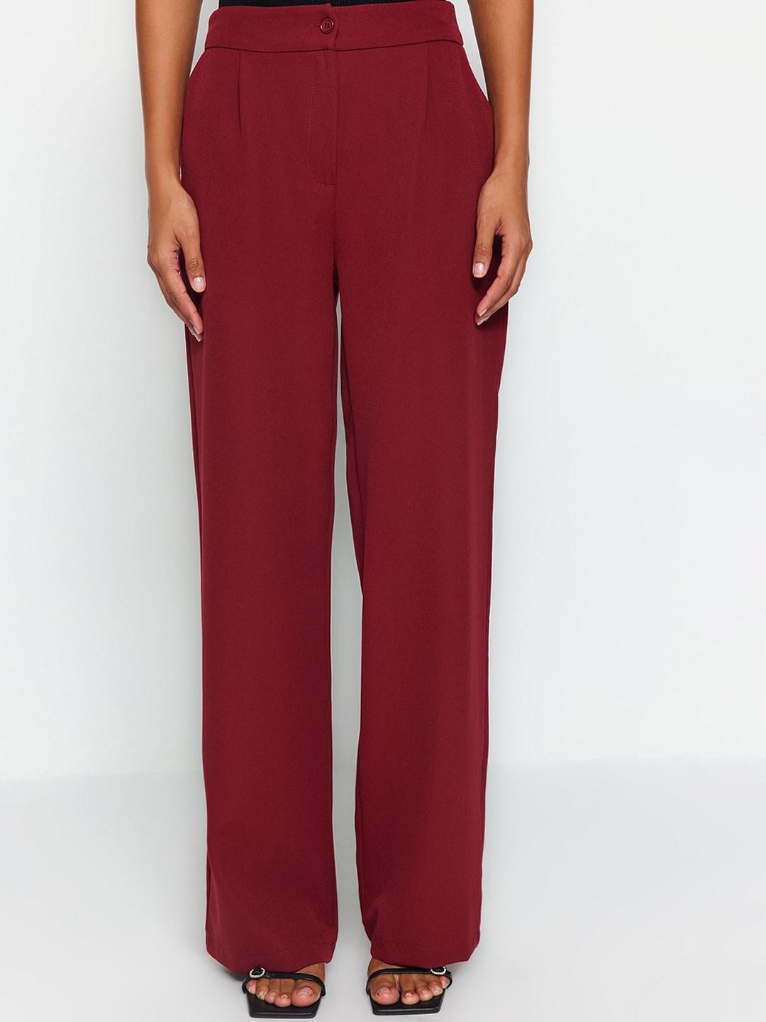 trendyol-women-mid-rise-pleated-straight-fit-cotton-parallel-trousers