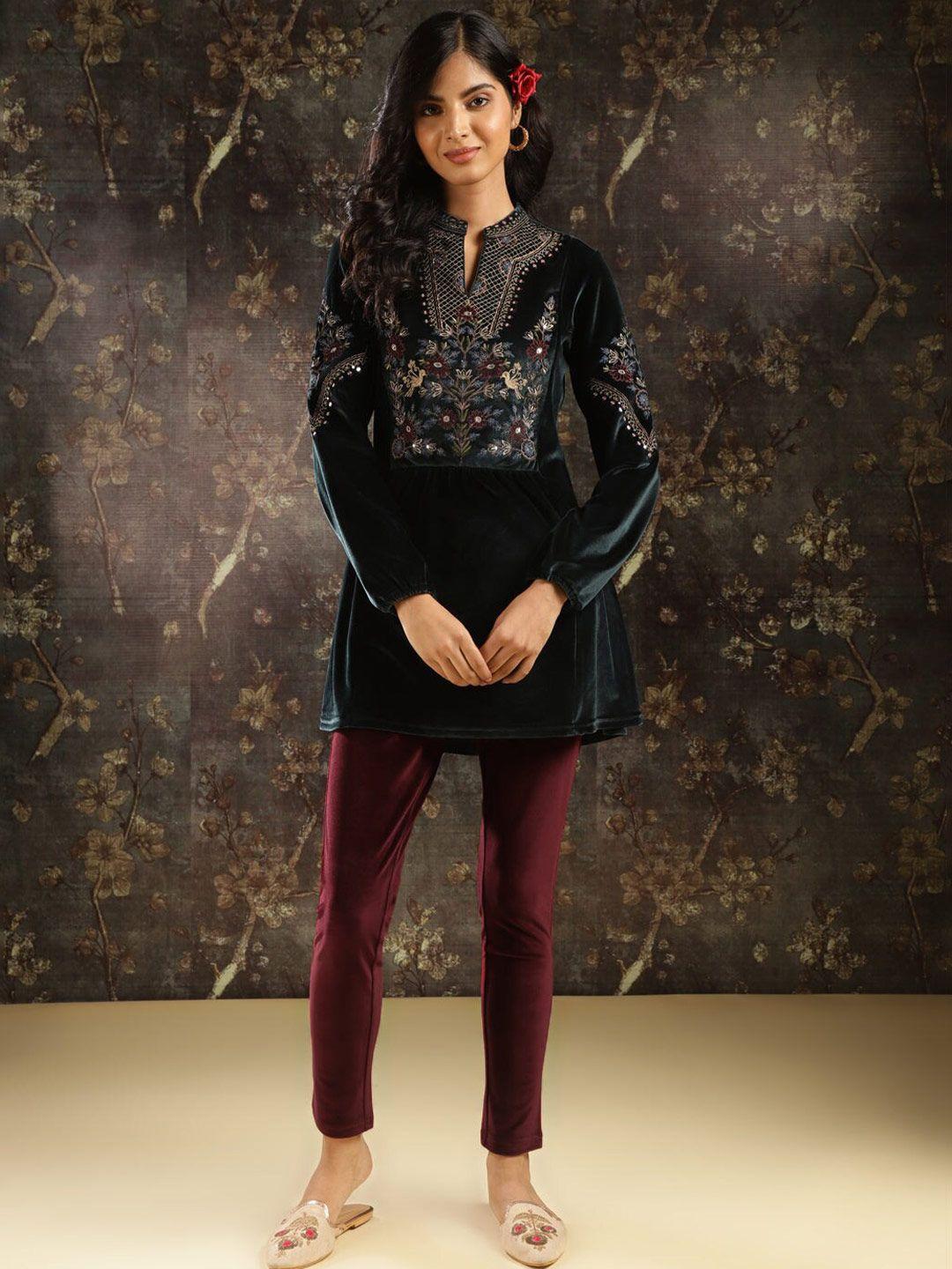 lakshita-mandarin-collar-embroidered-velvet-tunic
