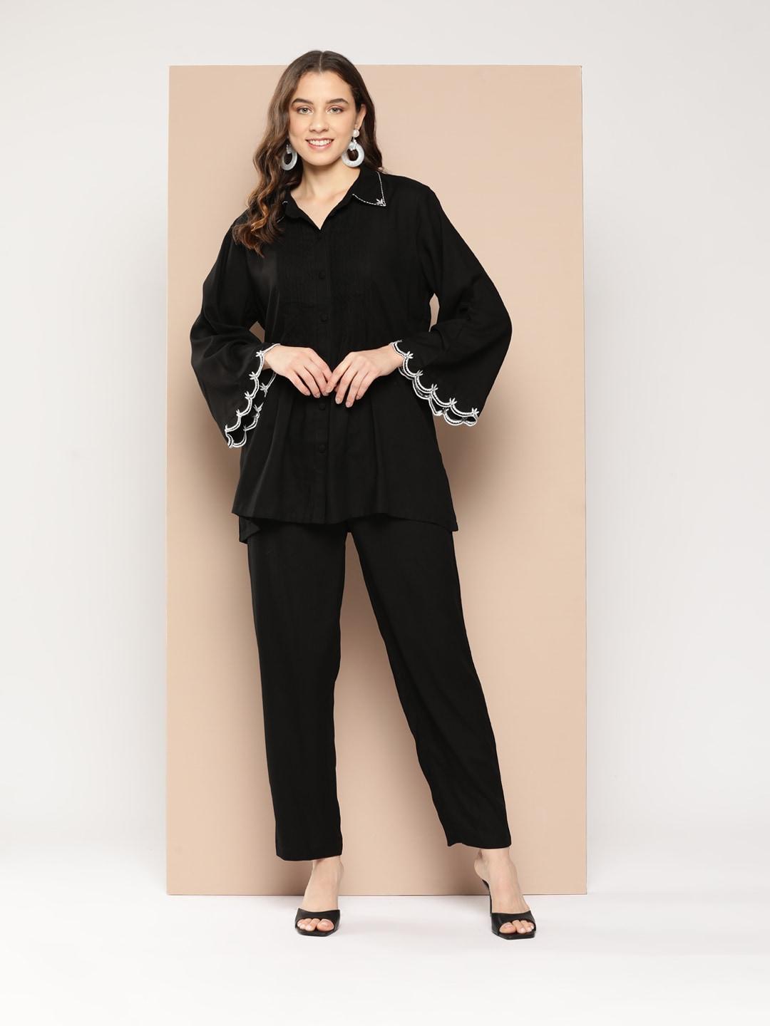 here&now-women-pleated-ethnic-tunic-with-trousers